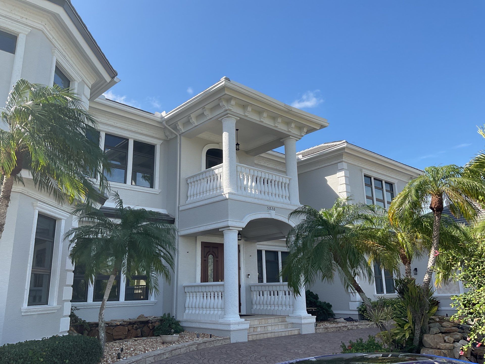 7-Inch Seamless Gutters for Heavy Rainfall in Cape Coral FL by Gutter Professors