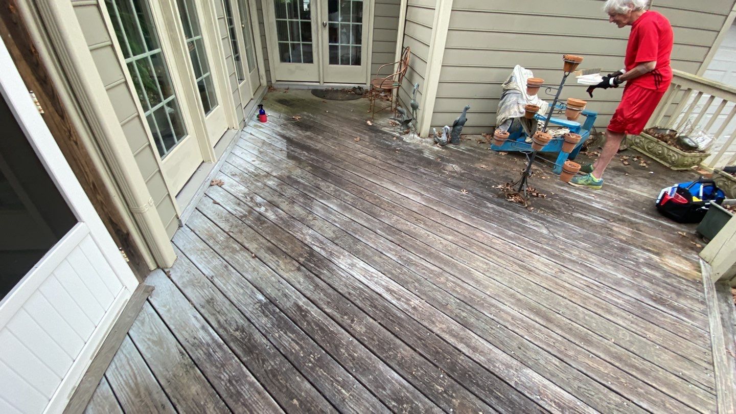 Coated Deck using Wood Sealant by DuraSeal