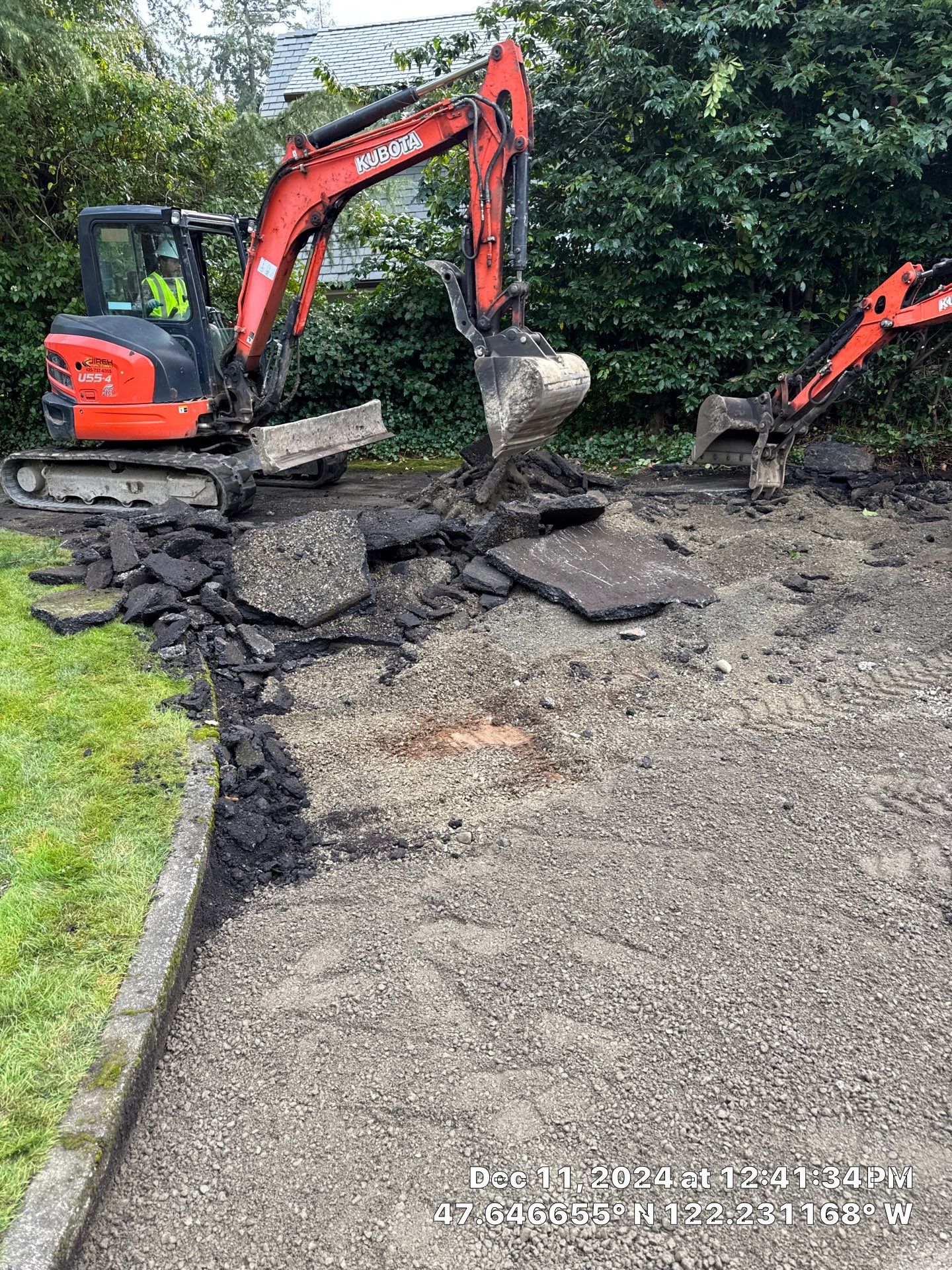 Asphalt Patch Repair | Bellevue  by Jireh Asphalt & Concrete Inc 