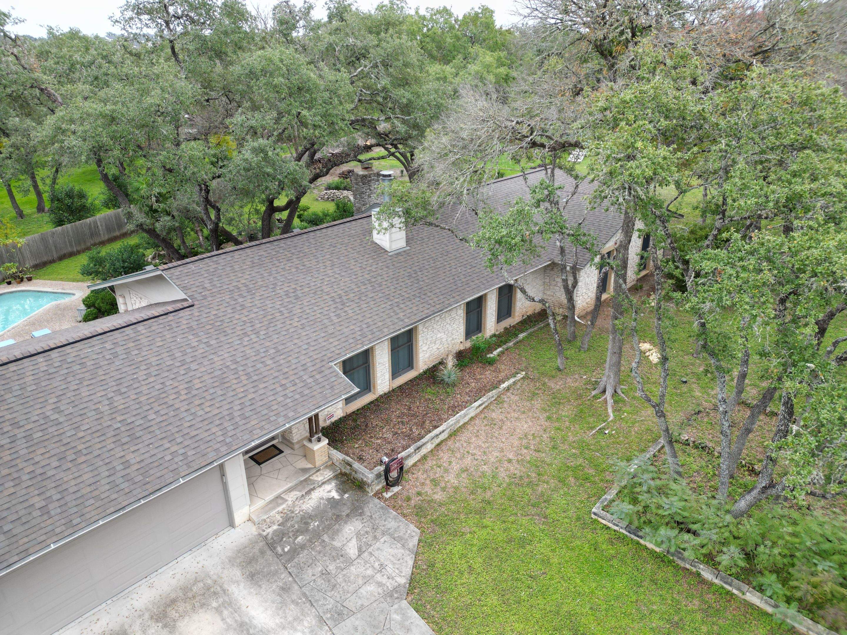 Heather Blend - CertainTeed Landmark by RoofsOnly.com