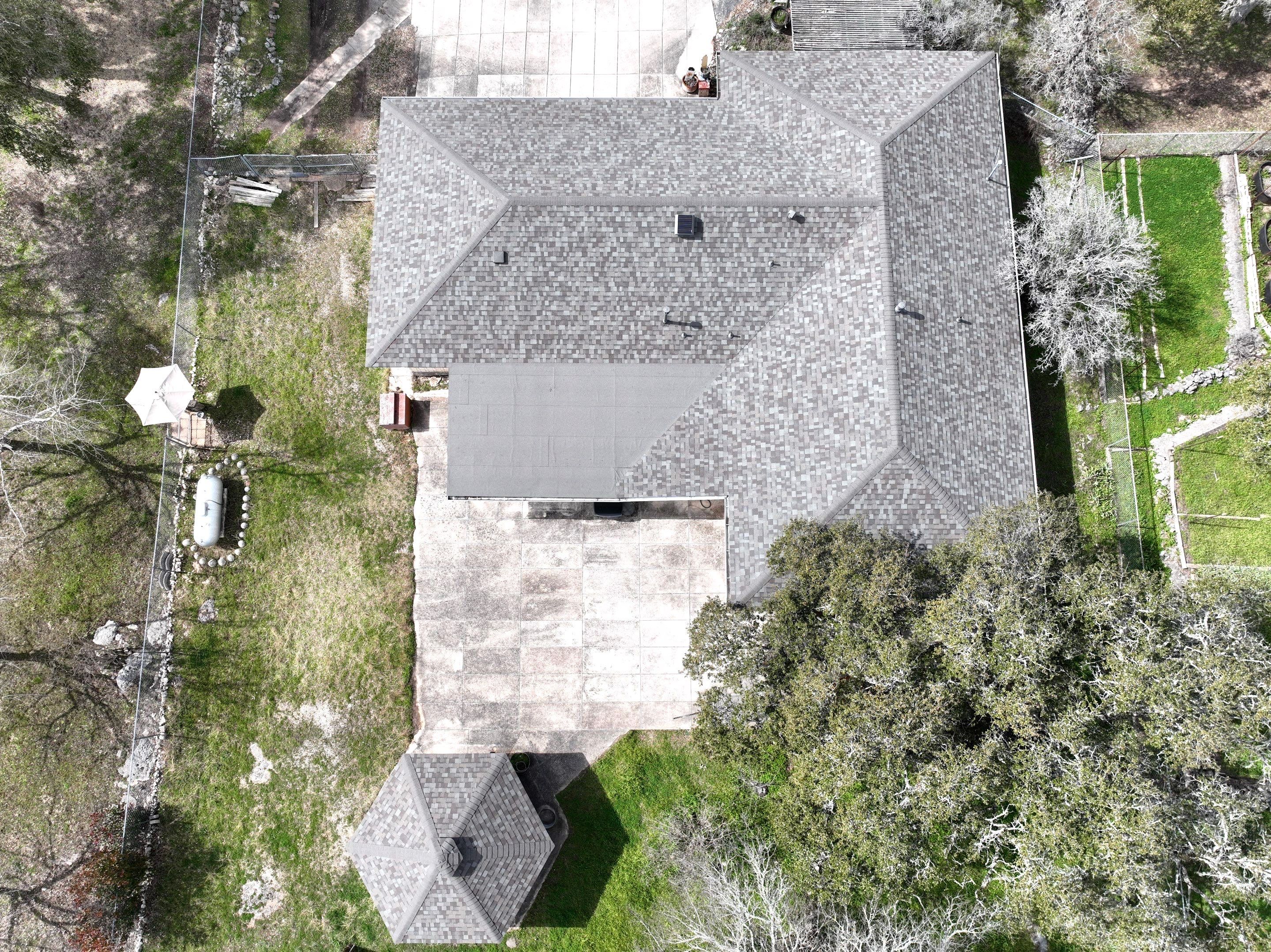 Residential Roofing Installation using Owens Corning 30 year Architectural Shingles by Premier Roofing and Contracting