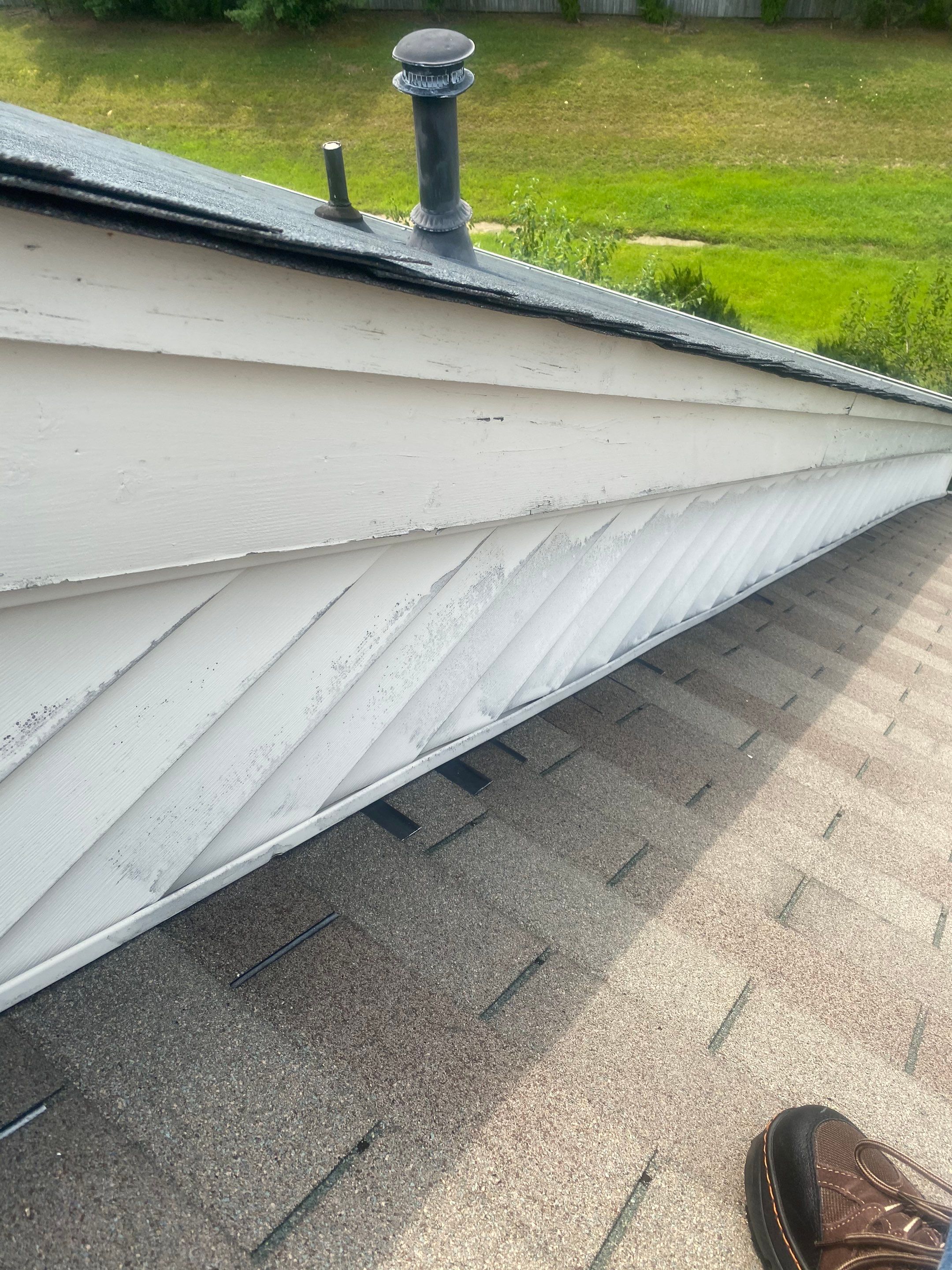 Woodbridge: Residential Roof Replacement with CertainTeed Landmark Pro Designer Shingles in Max Def Georgetown Gray by RM Banning, Inc.