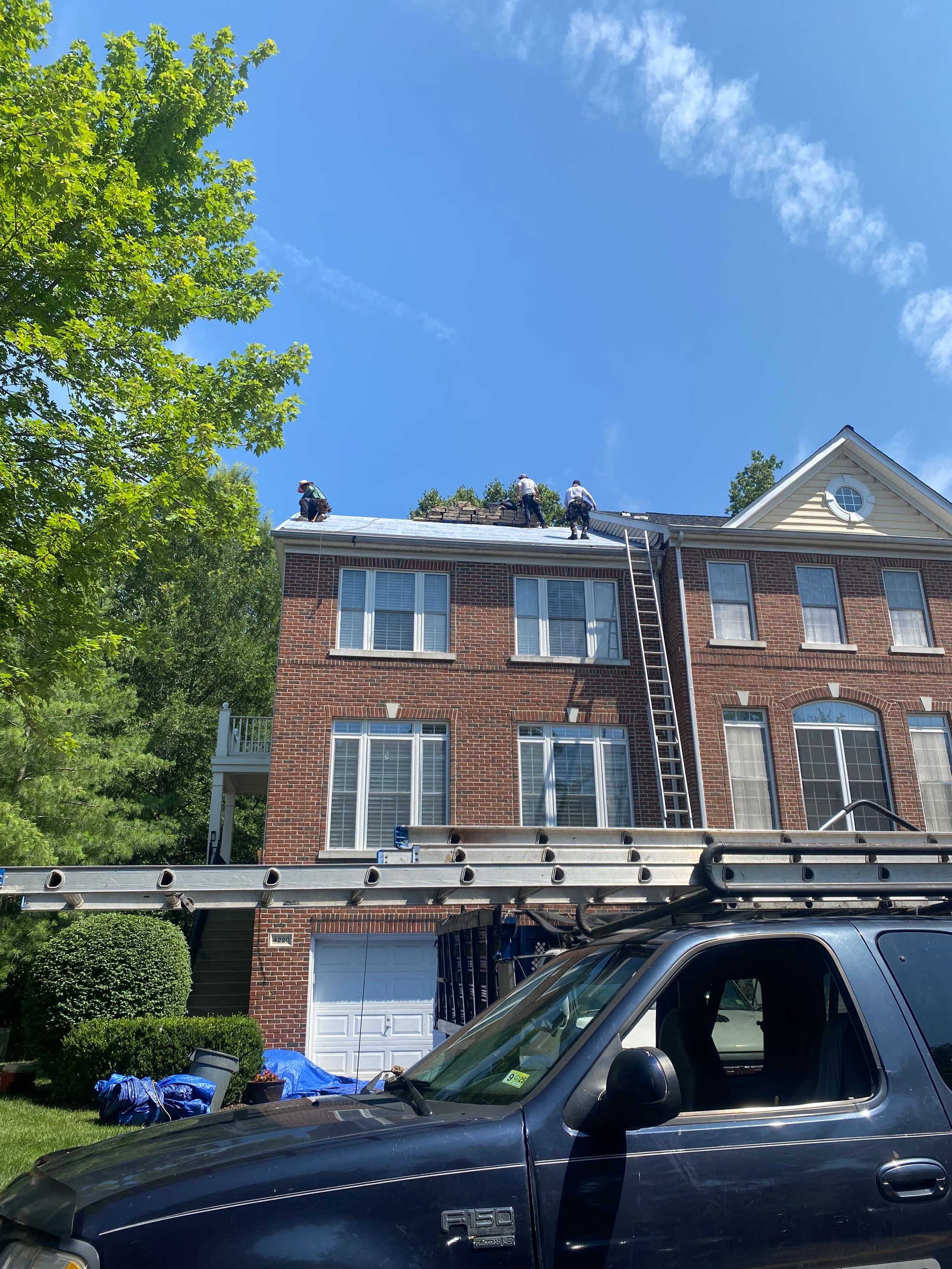 Fairfax: Residential Roof Installation with CertainTeed Landmark PRO in Max Def Moire Black by RM Banning, Inc.