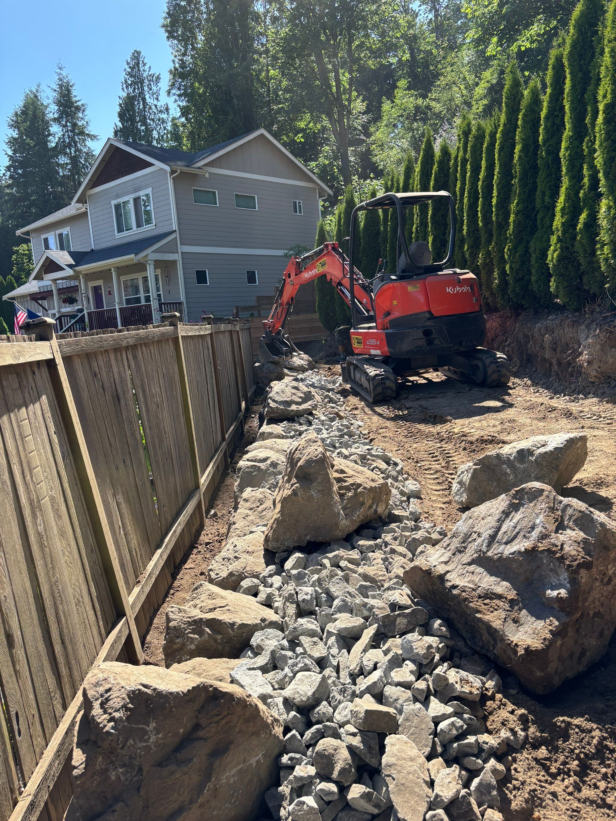 Maple Ave Renovation by Pacific Pine Landscape