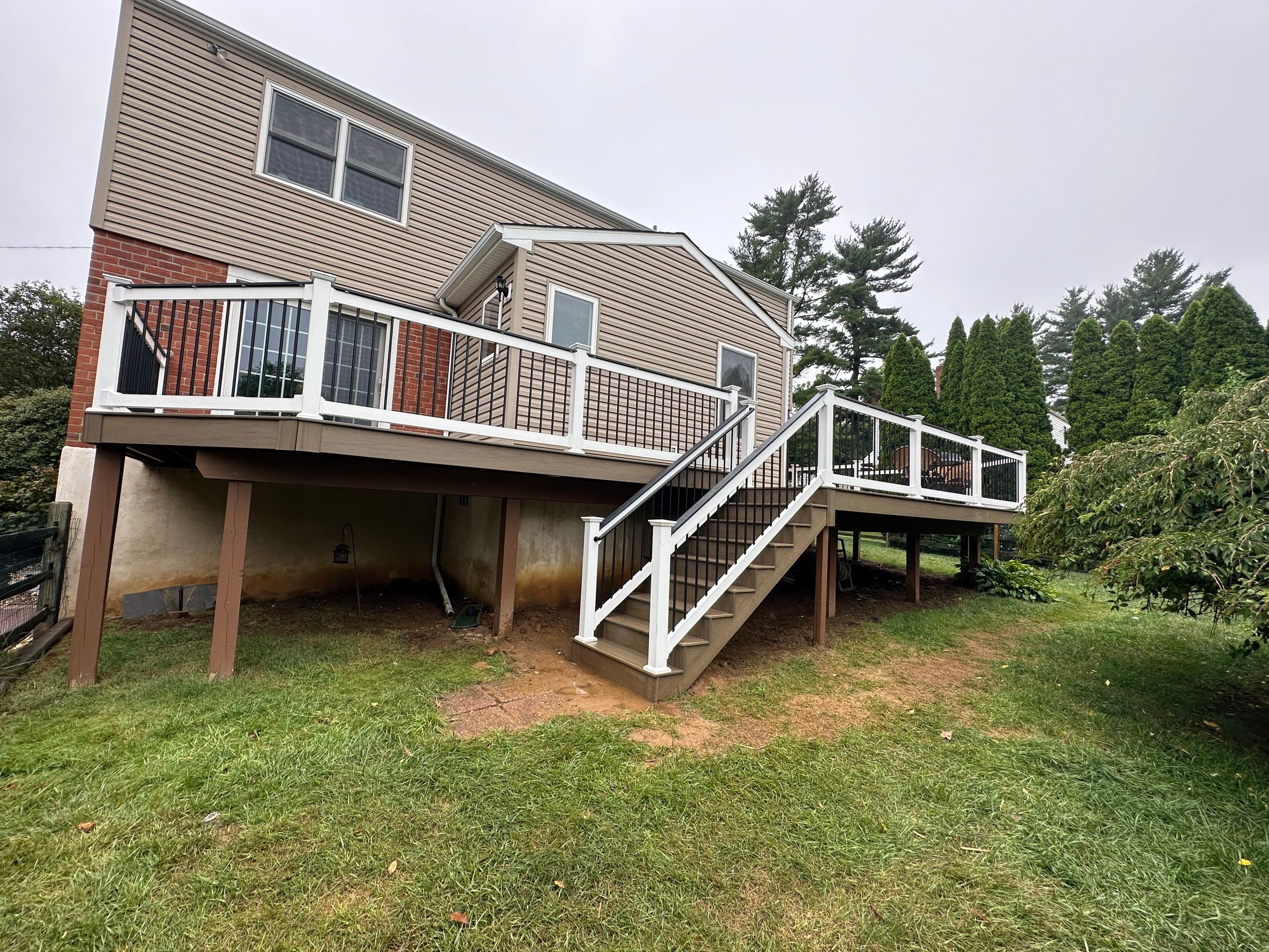 Deck Resurface using Deckorators Vista decking - color Dunnewood by deck guardian