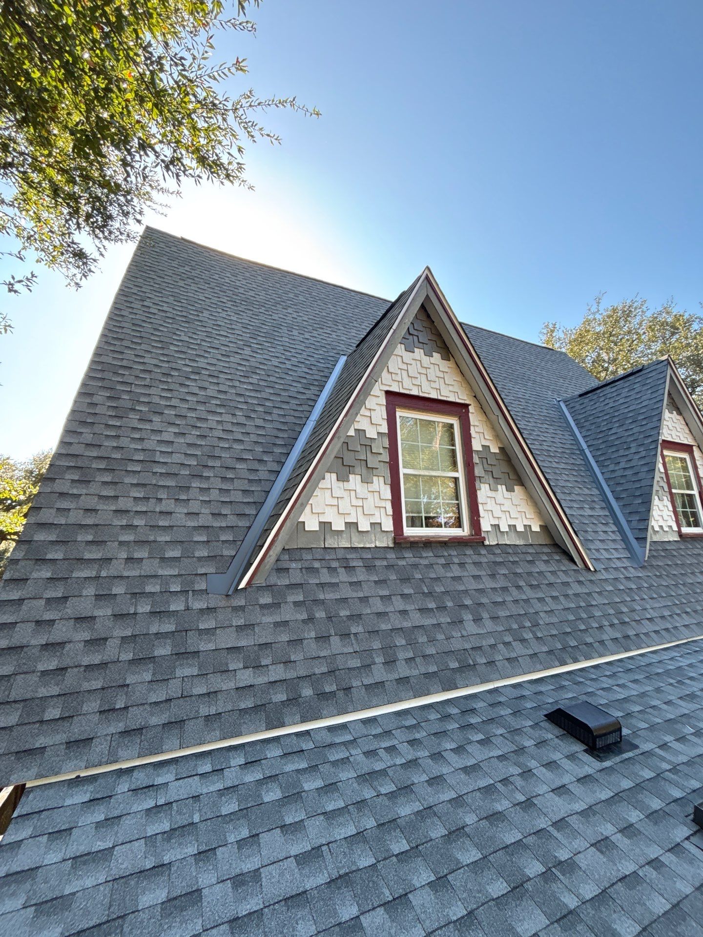 GAF HDZ - Oyster Grey by Linta Roofing