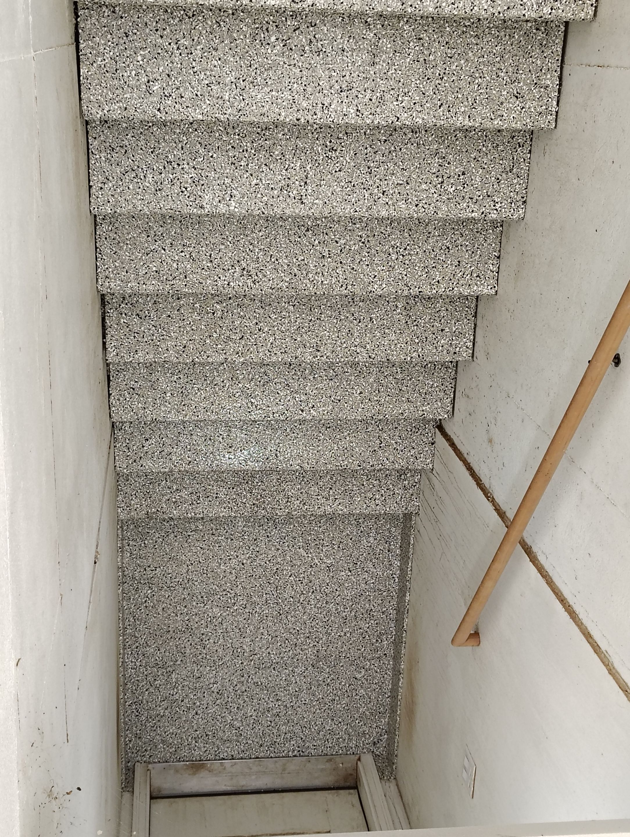 Epoxy Flake Garage Floor and Stair Coating in Sioux Falls by Select Painting, Coatings & Garage Cabinets