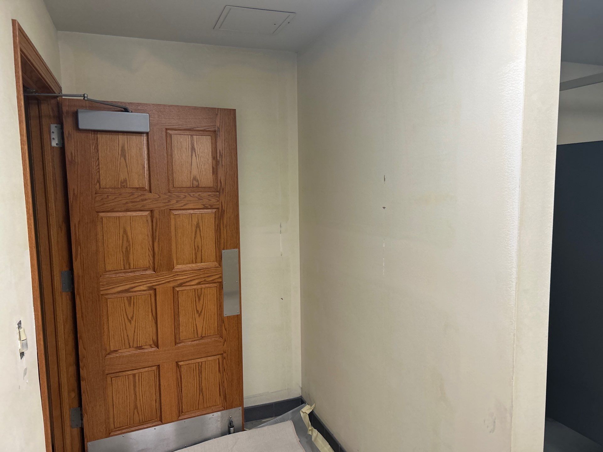 Wallpaper removal and Painting by Gordon Painting