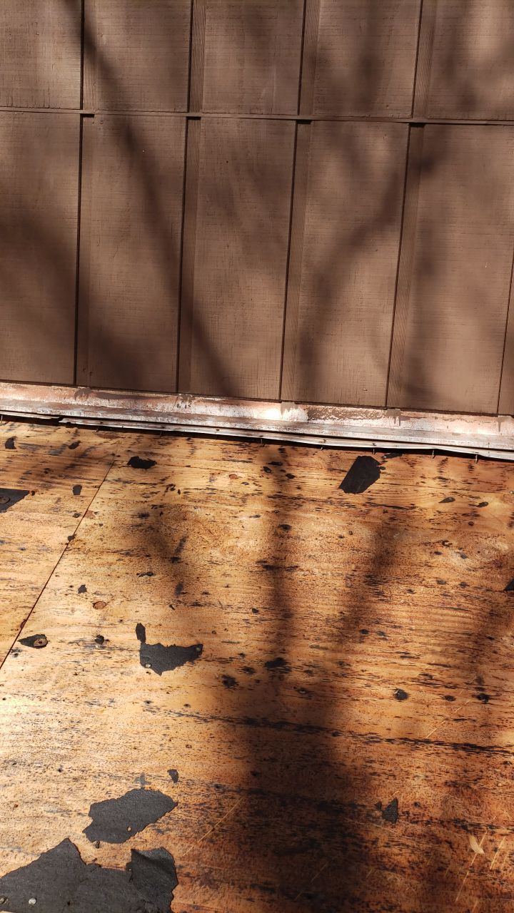 Reston CertainTeed Landmark Resawn Shake New Roof Installation & Siding/Trim Repairs by RM Banning, Inc.