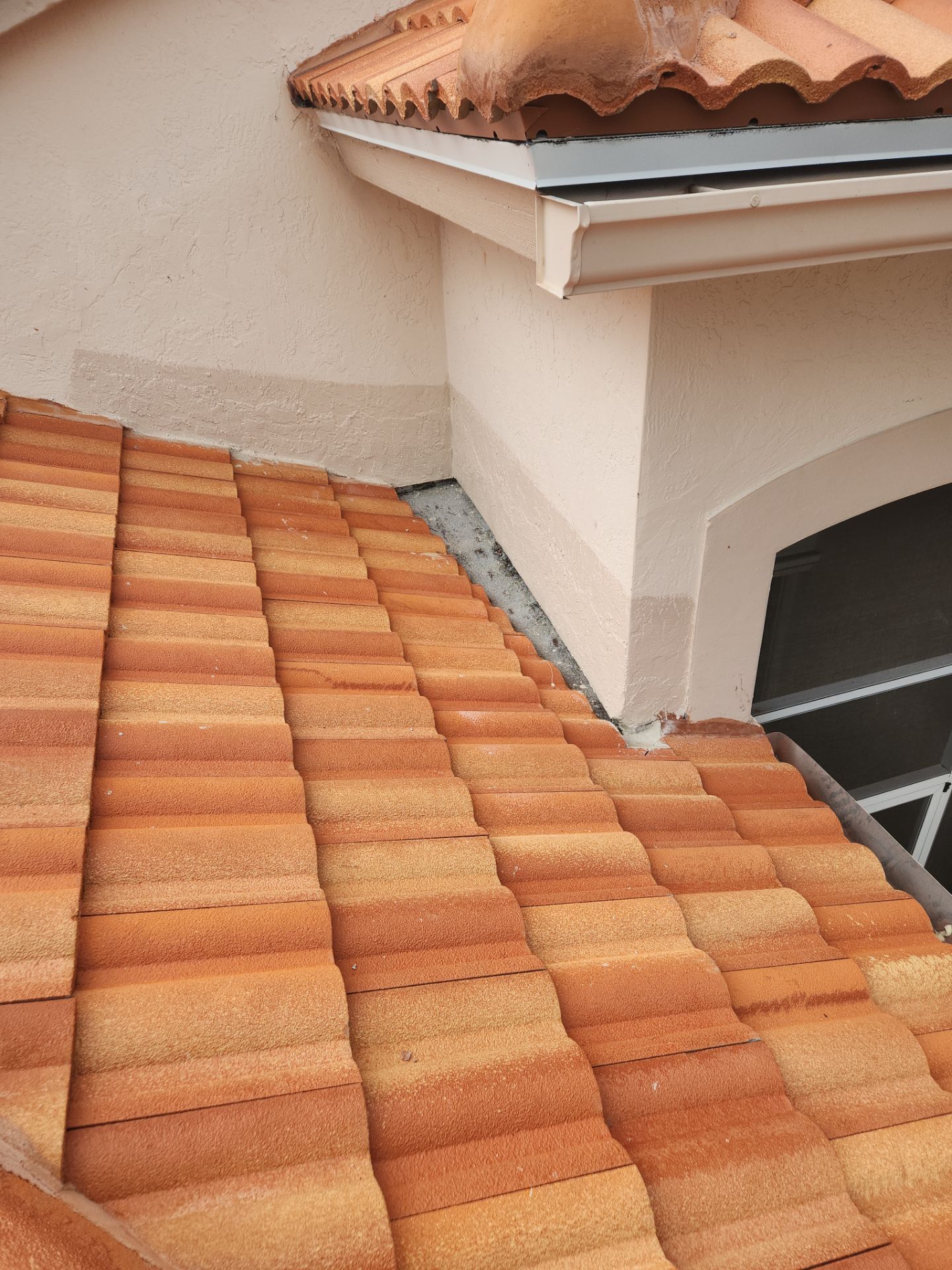 Tile Roof Repair in Boca Raton – Fast, Professional, and Honest Service by Aastro Roofing