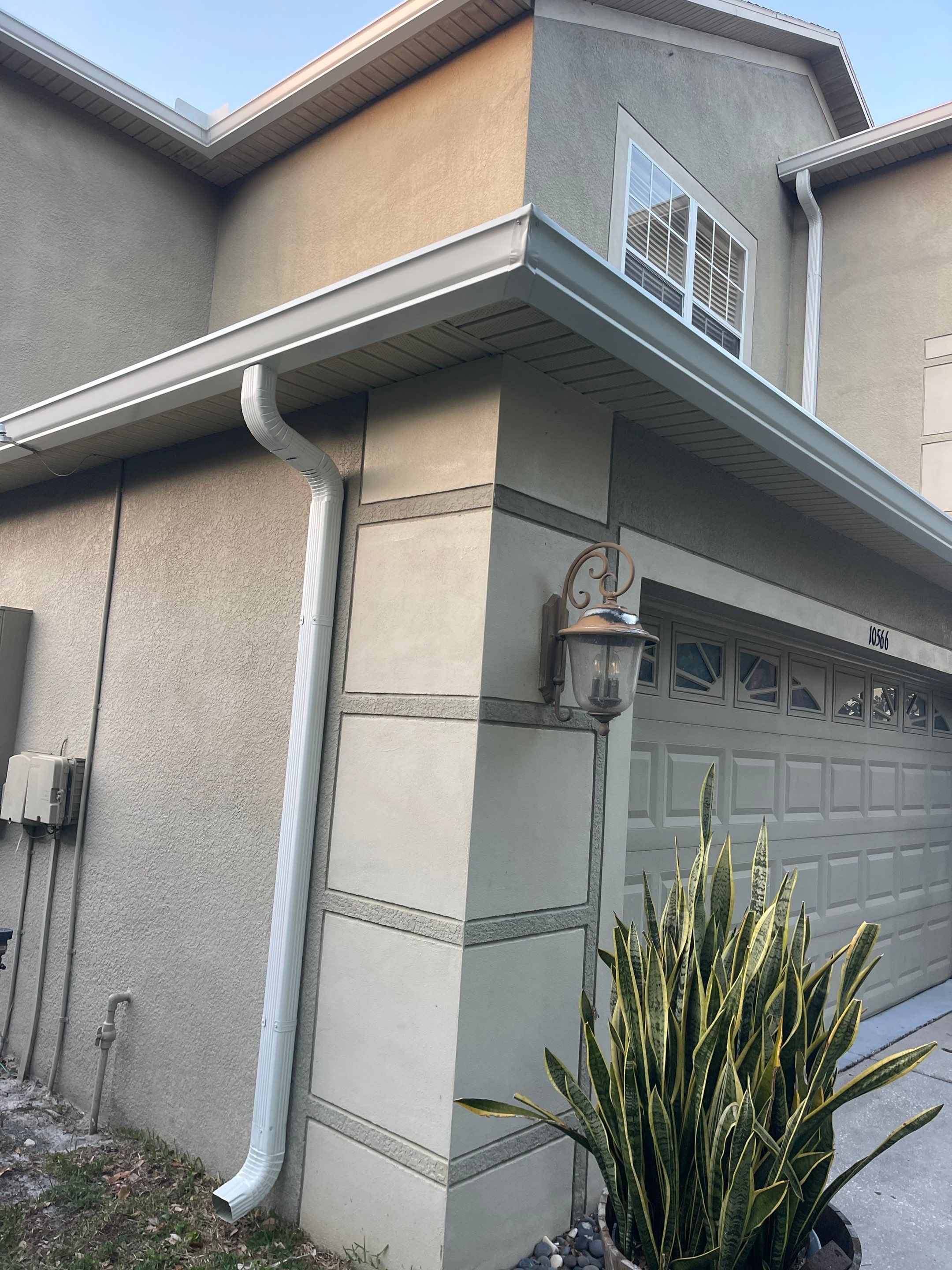 Modern 7-Inch Seamless Gutters for Luxury Homes in Tampa FL by Gutter Professors