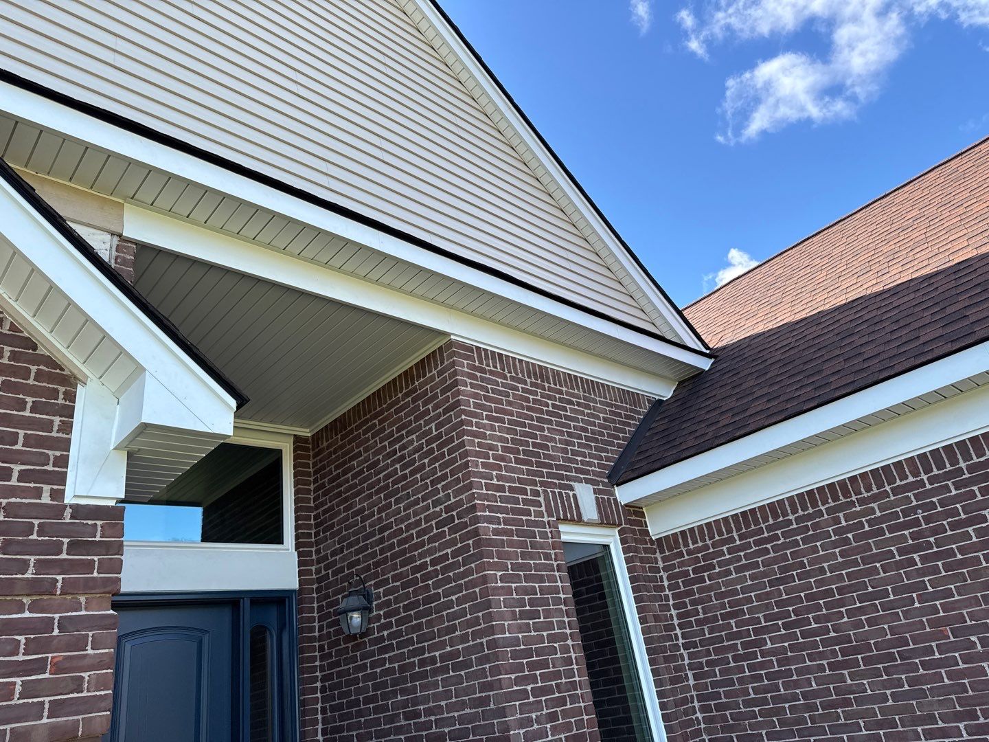 Siding Replacement using Alside D4 Odyssey-Plus Dutchlap Tuscan Clay by 180 Contractors