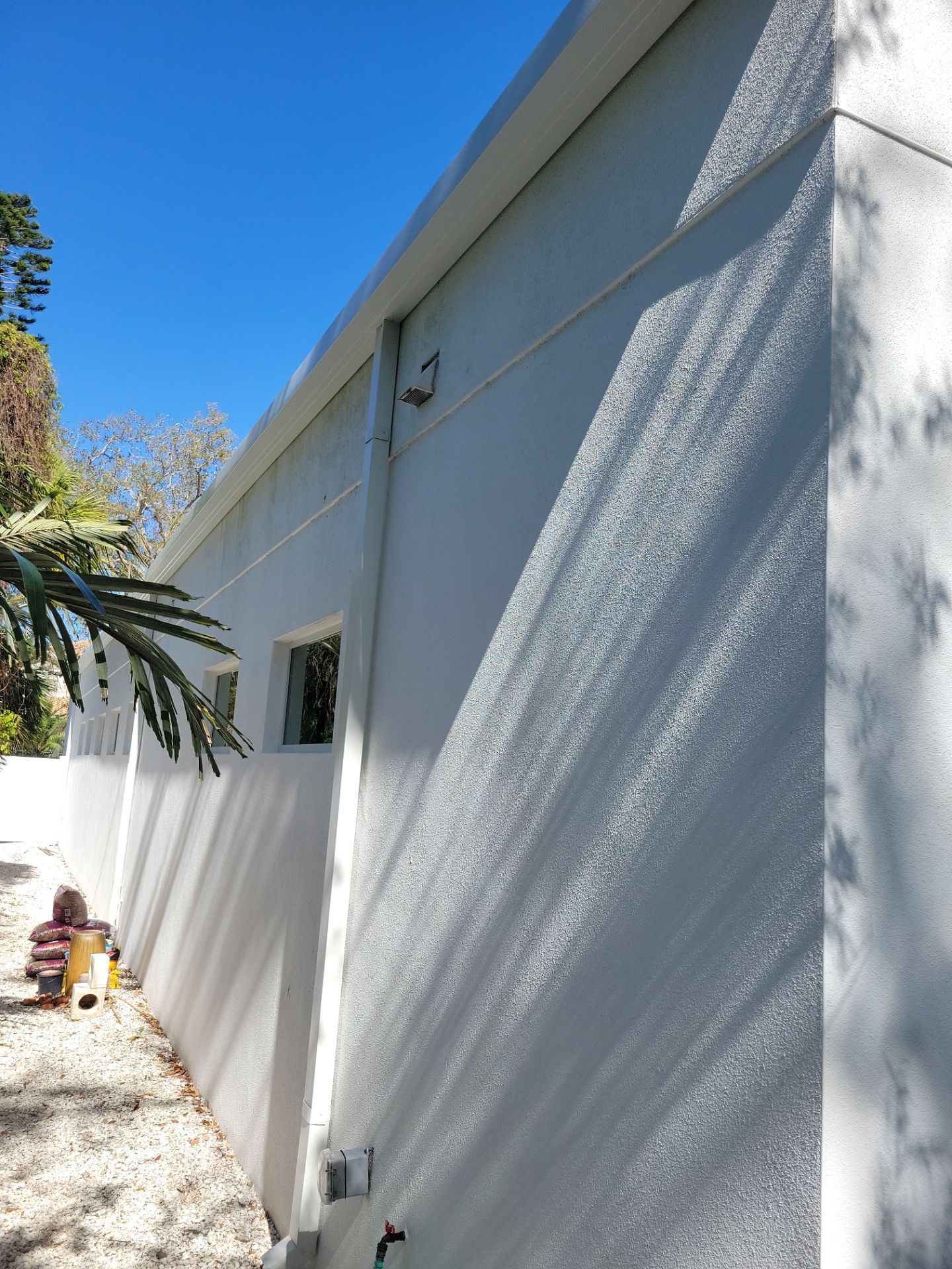 7-Inch Smooth Box Seamless Gutters in Sarasota FL by Gutter Professors
