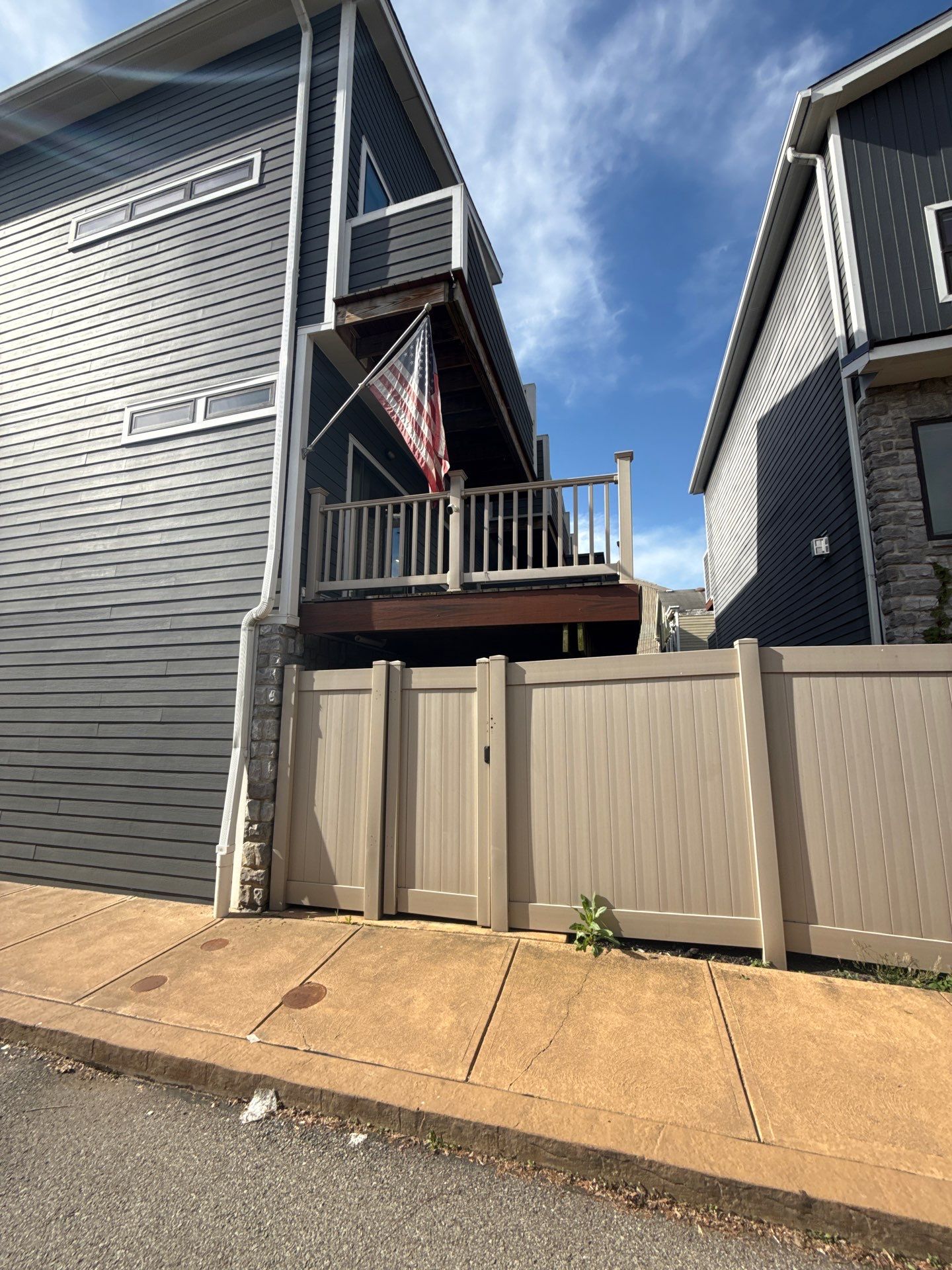 Deck Southside  by Cousins Roofing Siding & Decks