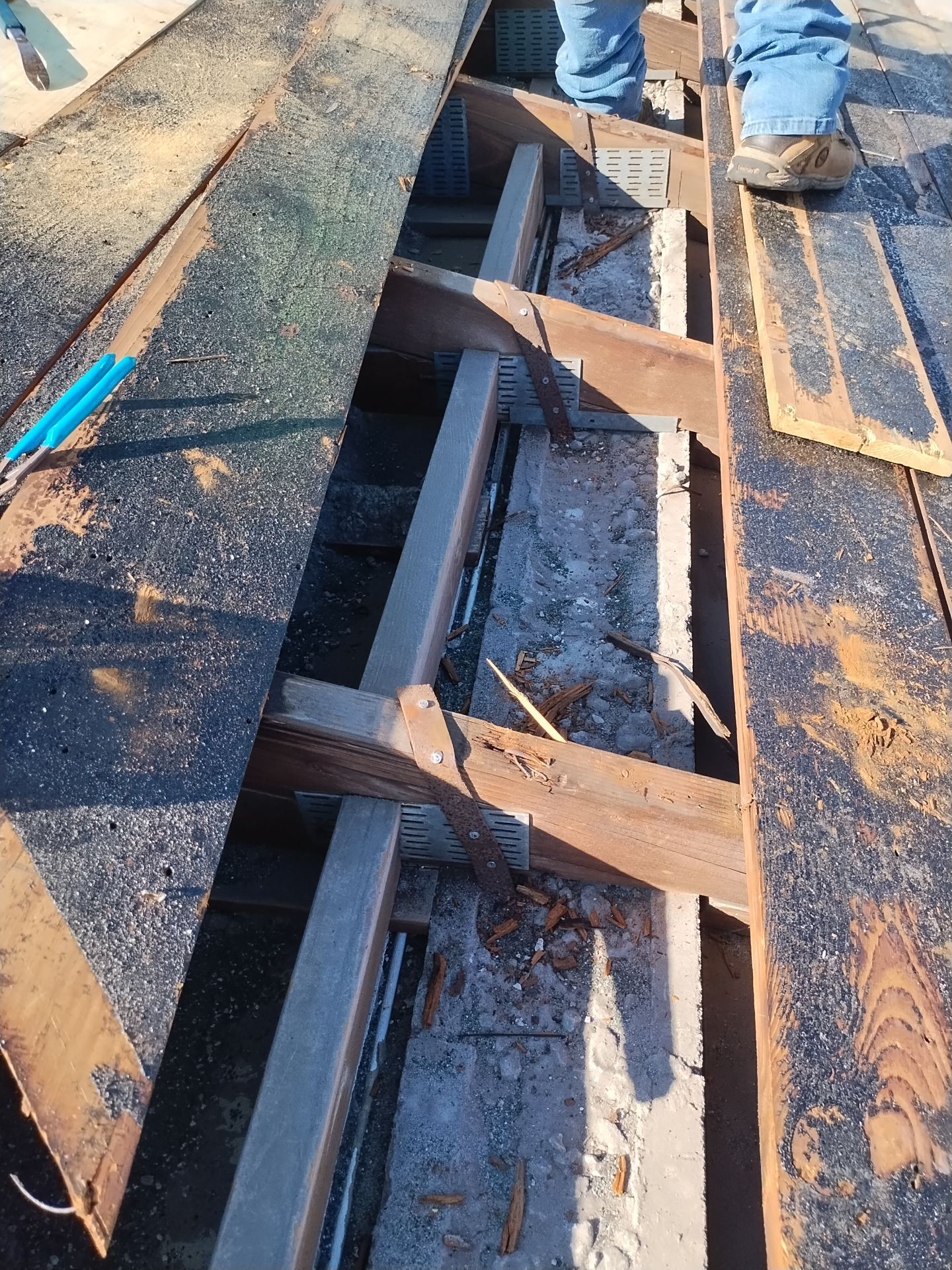 Project in St. Petersburg 33703 by Mitchell Roofing Company LLC 