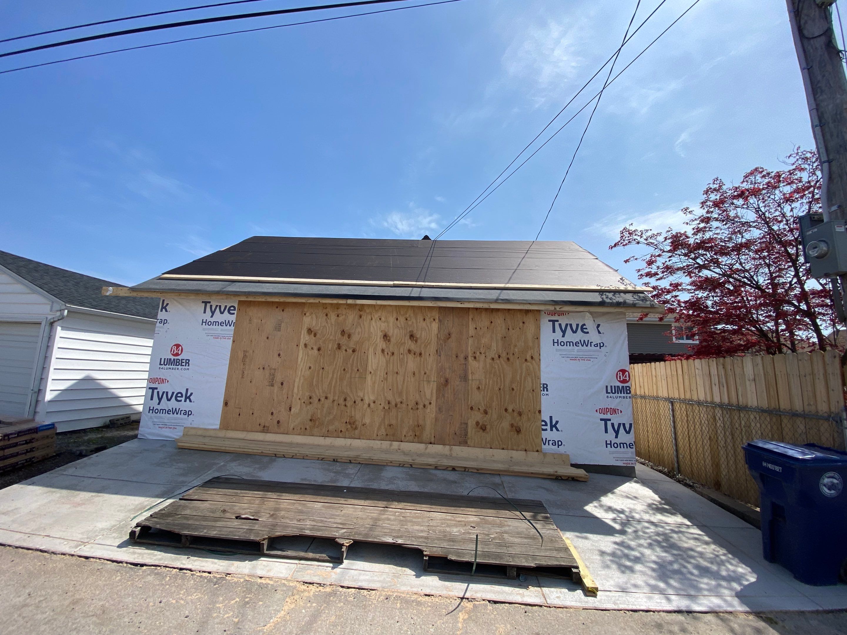 Garage by Ivy Lea Construction