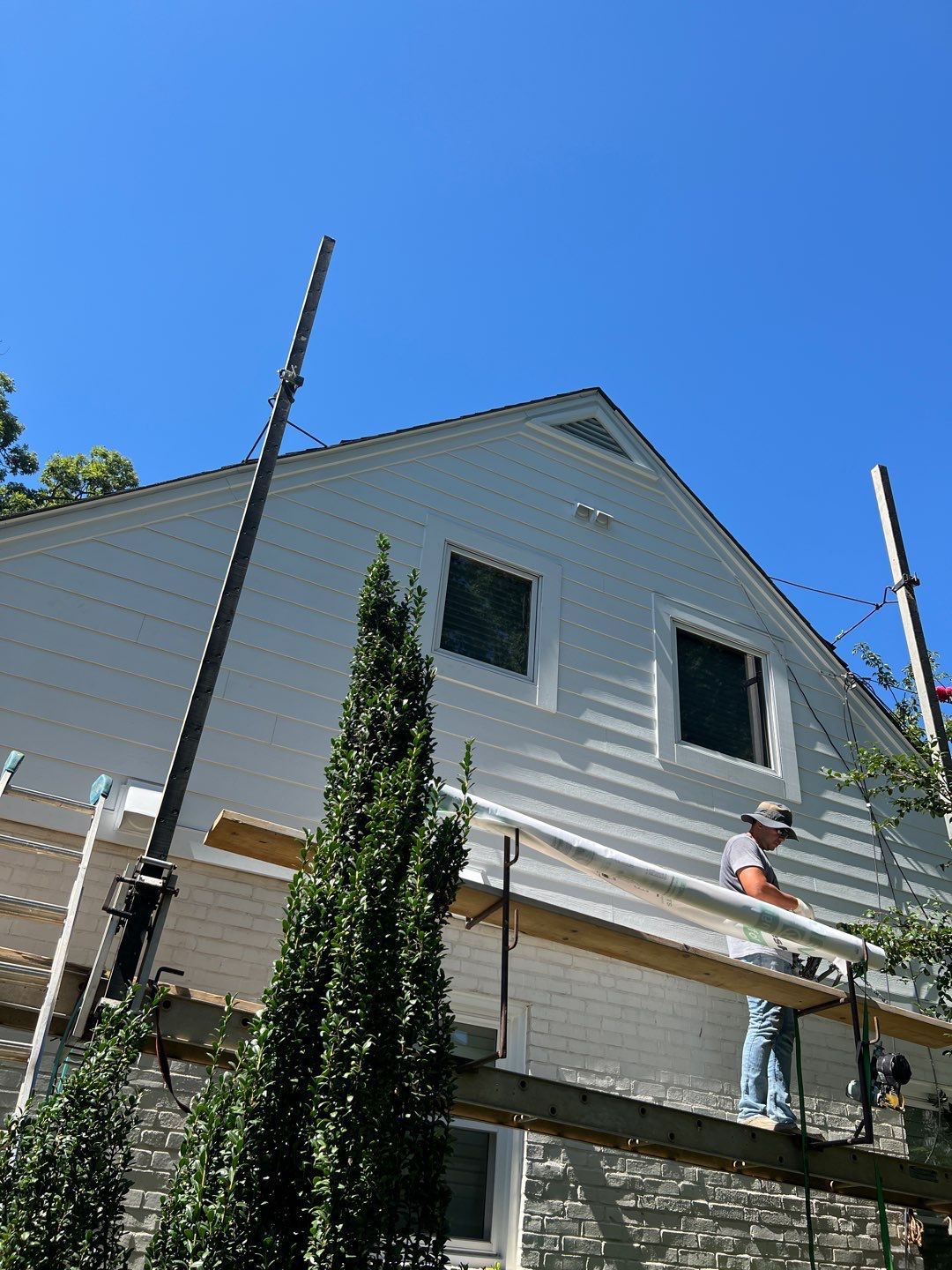 Arlington Hardie Installation - Arctic White by RM Banning, Inc.