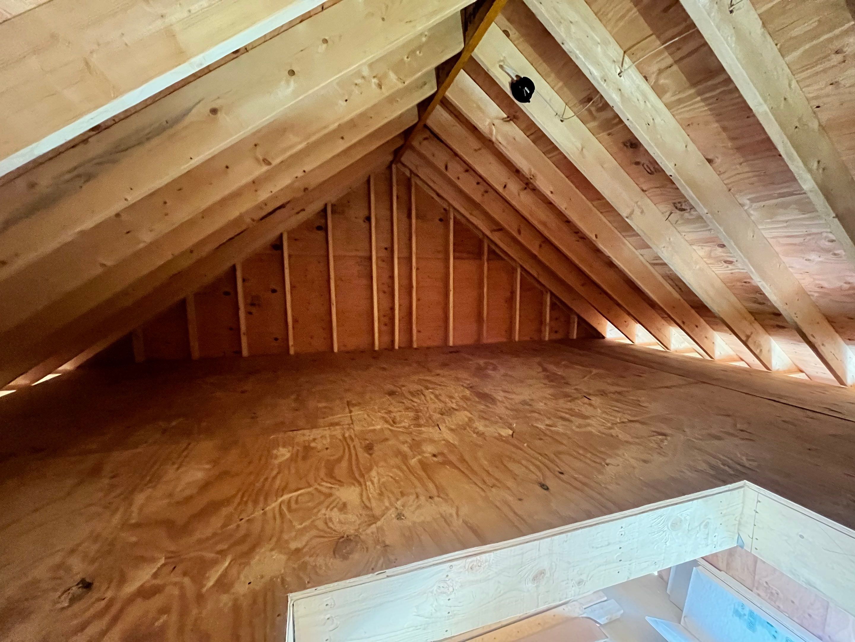 Garage by Ivy Lea Construction