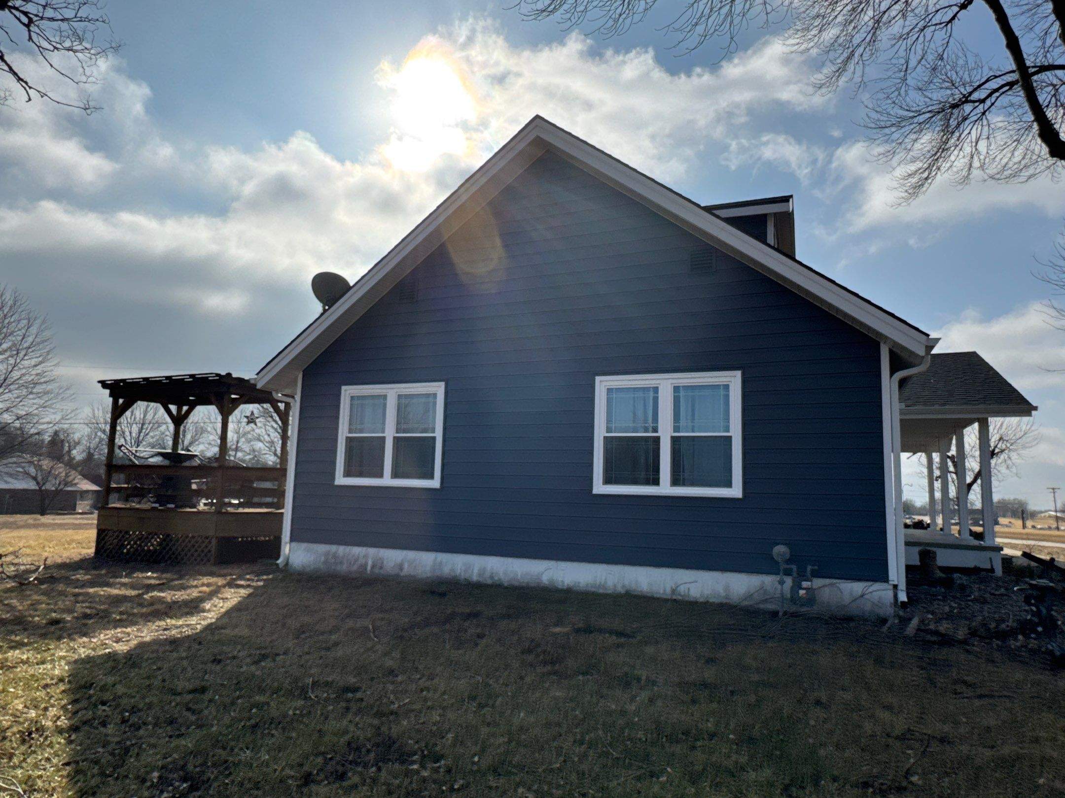 Siding Installation using Craneboard D7 by EEC Windows, Siding & Roofing