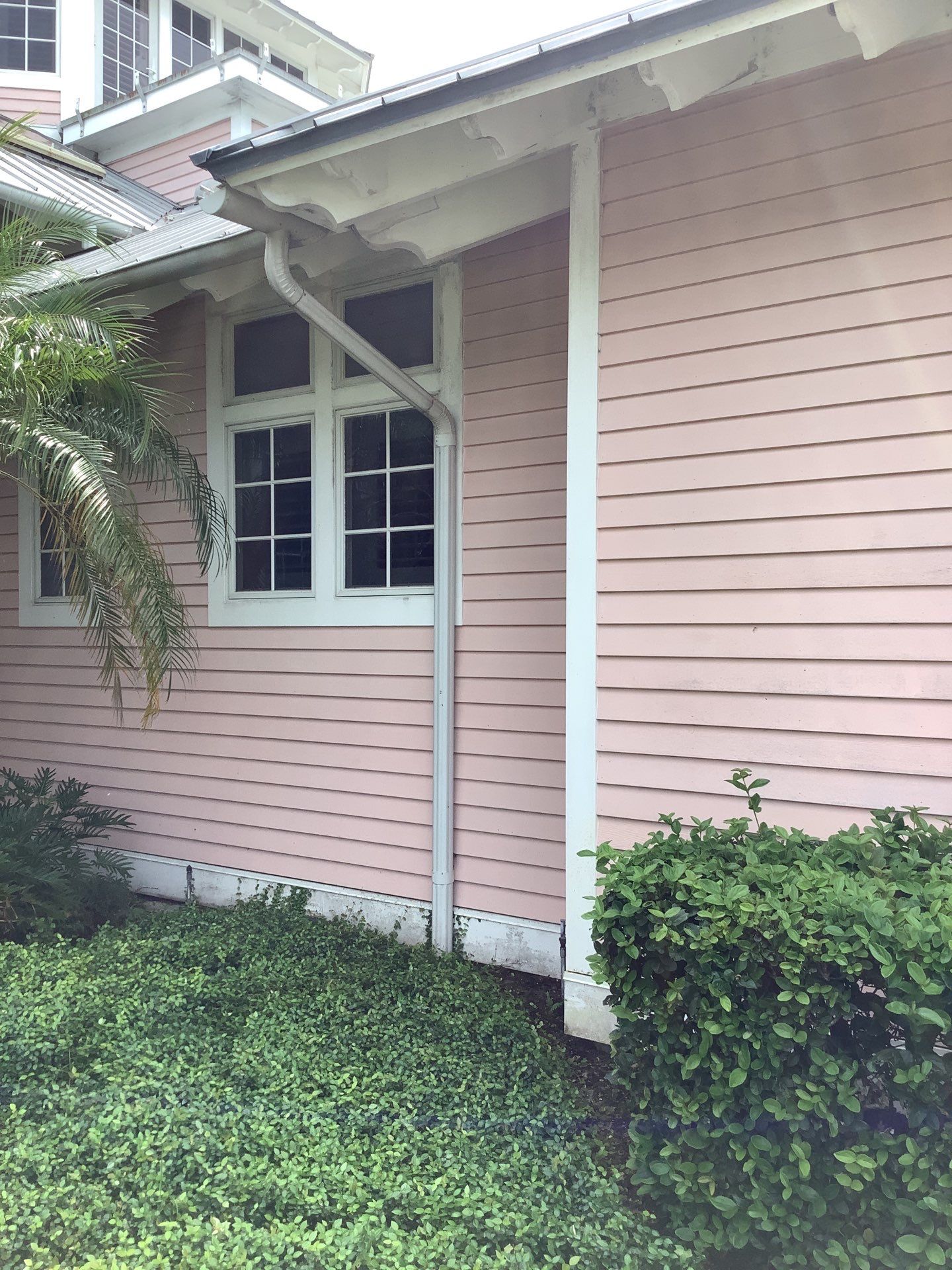 Half-Round Seamless Gutters in Boca Grande FL by Gutter Professors