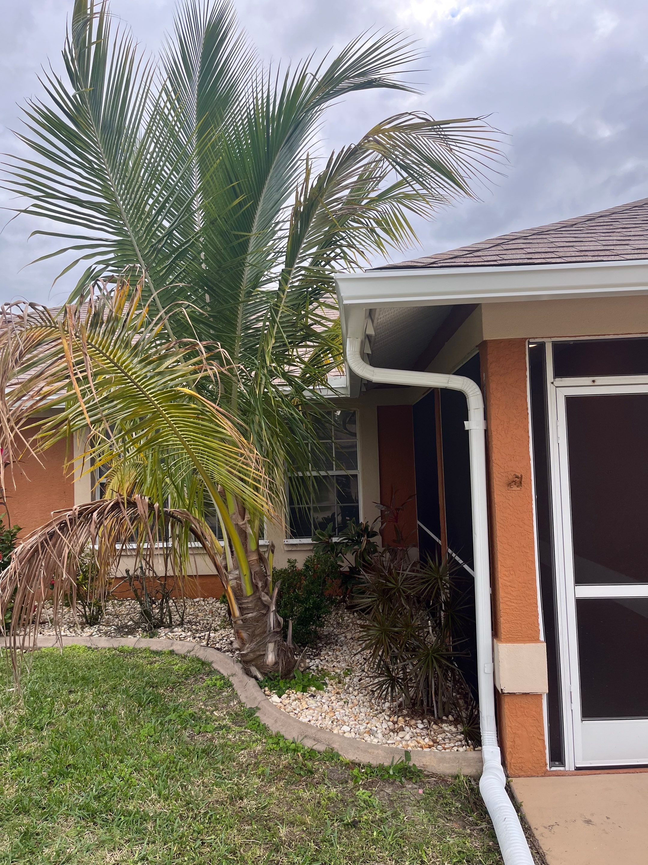 White 6-Inch Seamless Gutters in Cape Coral FL by Gutter Professors