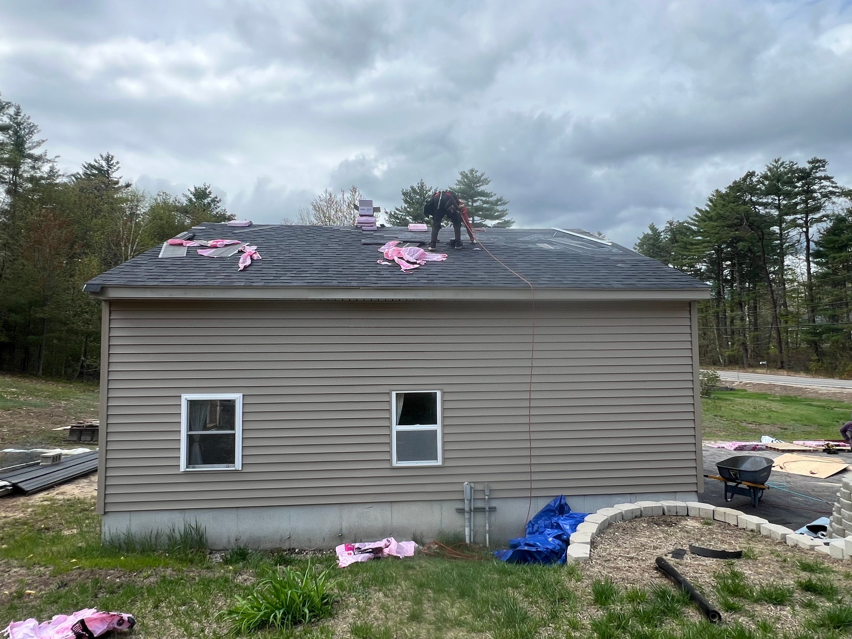 OC Roofing System - Wakefield, New Hampshire by Tall pine roofing