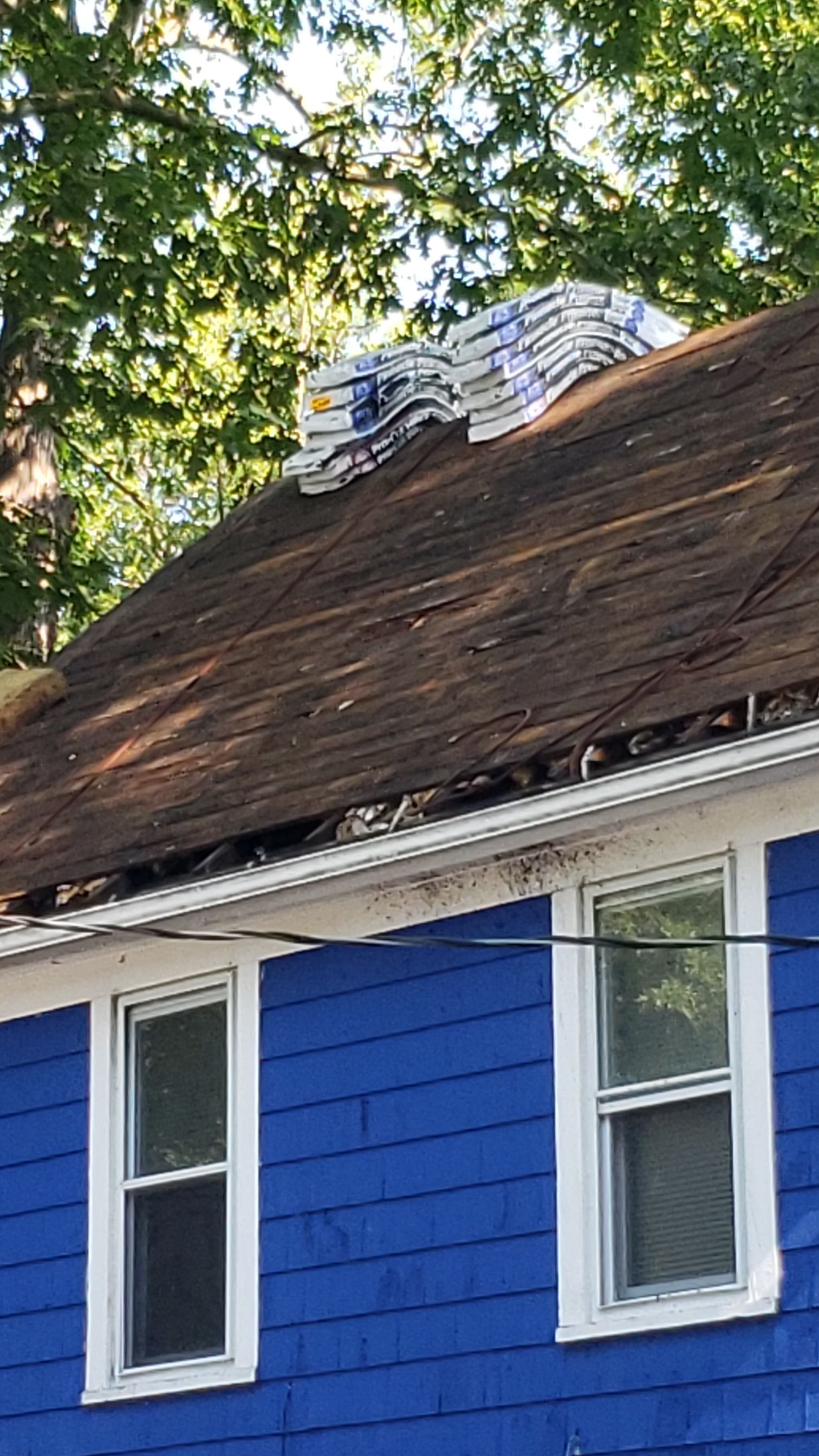 ATLAS PINNACLE COLOR: SCOTCHGARD BLACK DRIP EDGE: WHITE by Eagle Eye Roofing