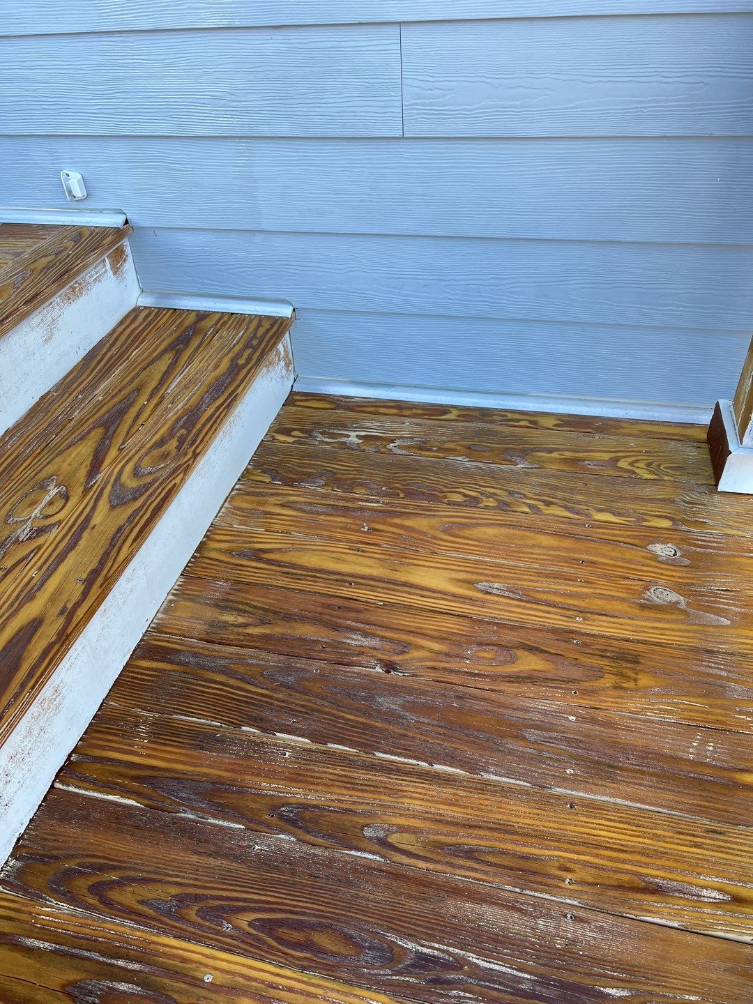 Coated Deck using Wood Sealant by DuraSeal