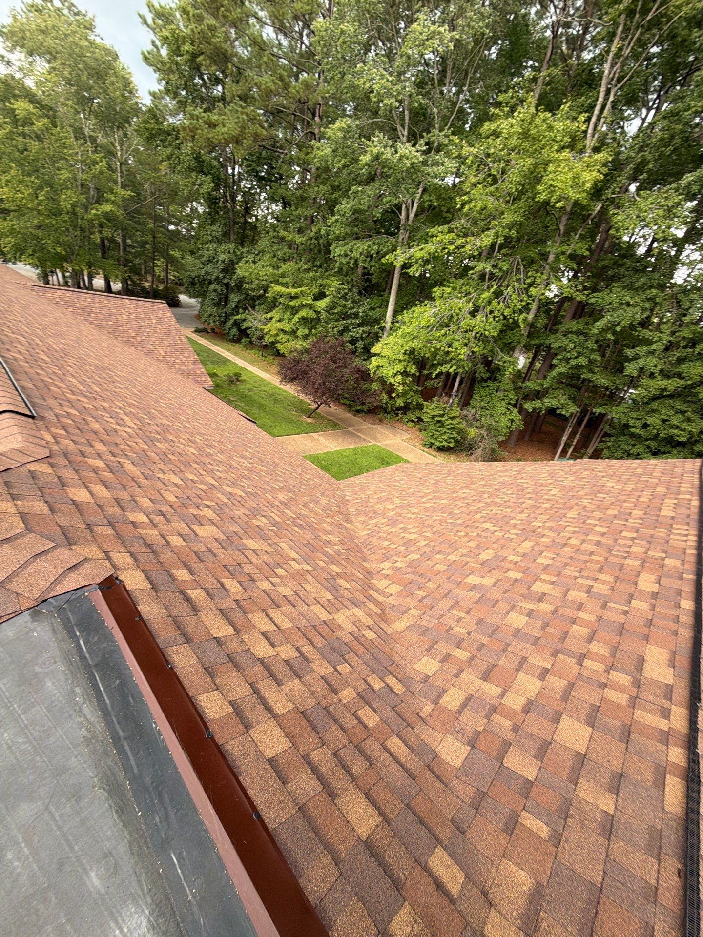 Comprehensive Asphalt Shingle Roof Replacement in Mathews, Virginia by Cade Construction