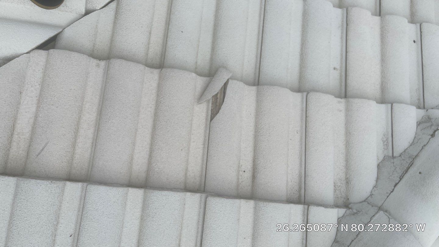 π Customer Spotlight: Lee M. (Black Boater) β Aastro Roofing Delivers Exceptional Service Again! π by Aastro Roofing