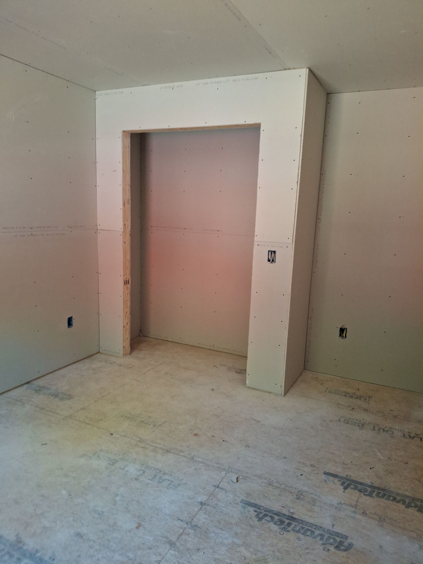 New construction Drywall  by Big Pine Panting Inc