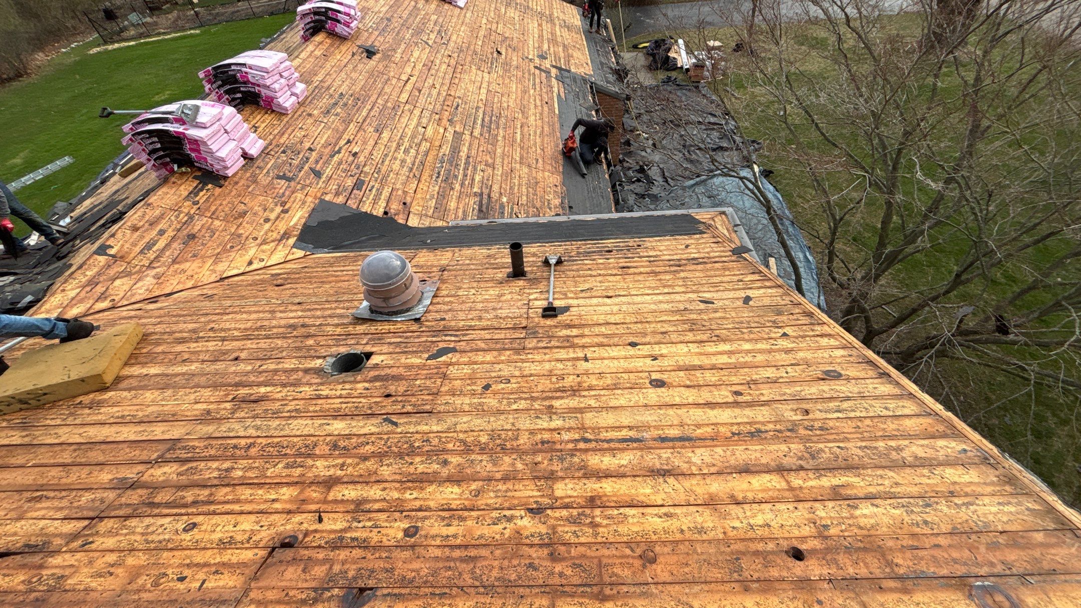 Roof Replacement using Owens Corning Williamsburg Gray by 180 Contractors