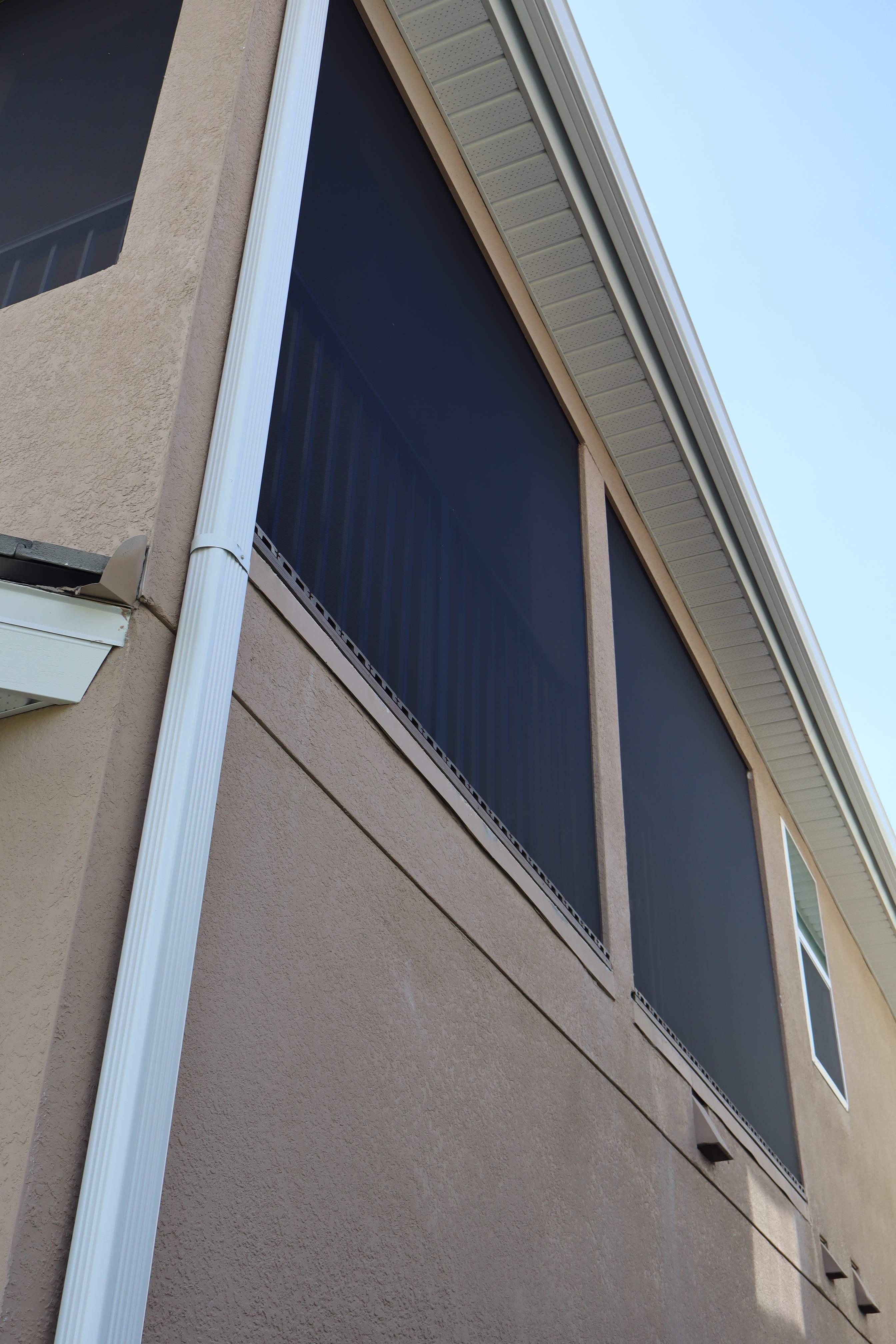 Balcony flooring and screen installation by Orlando pergolas