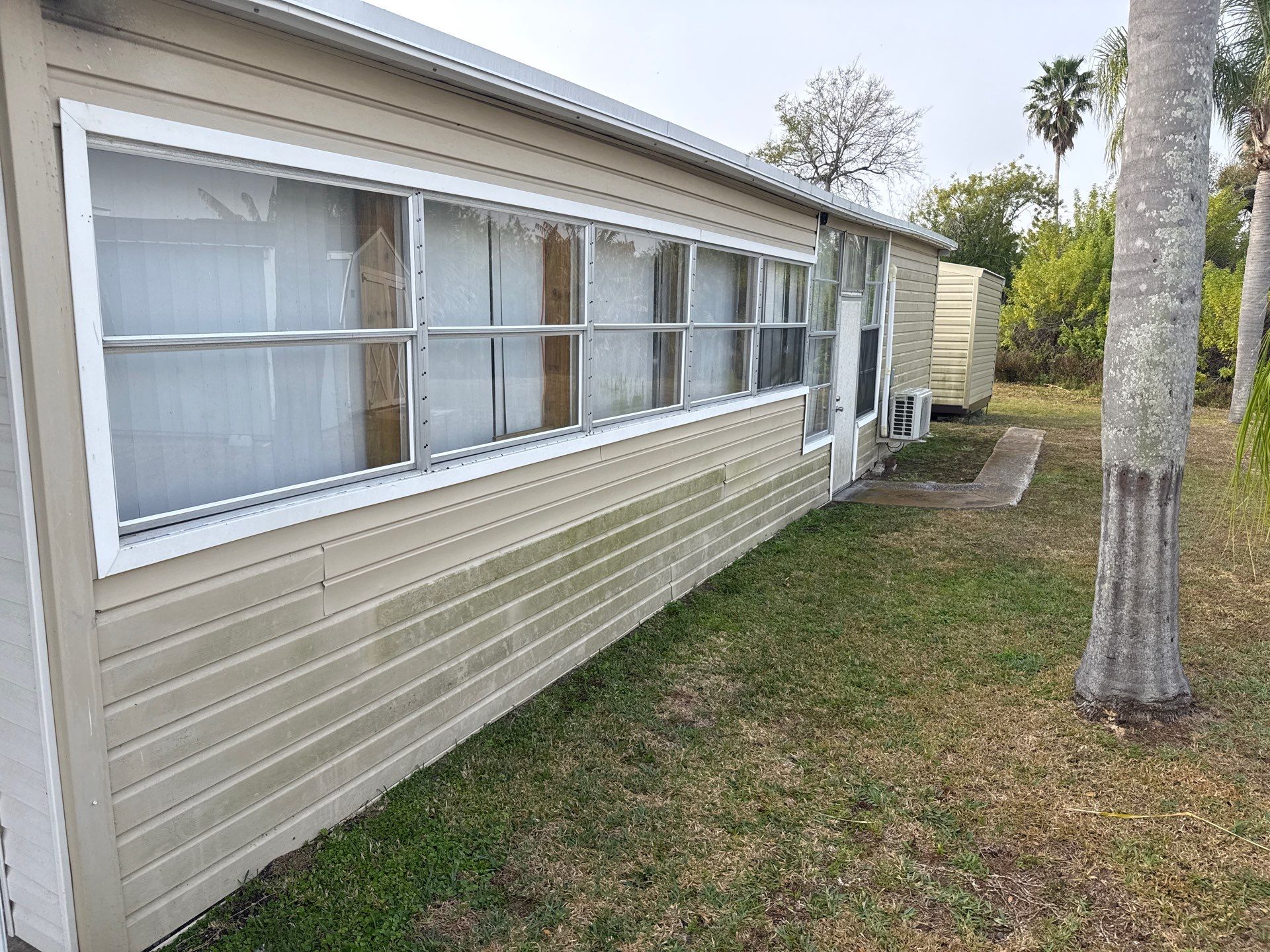 TPO Roof Cleaning & Mobile Home Soft Wash in Chulavista Landings – Ruskin, FL by Sunshine AquaWash