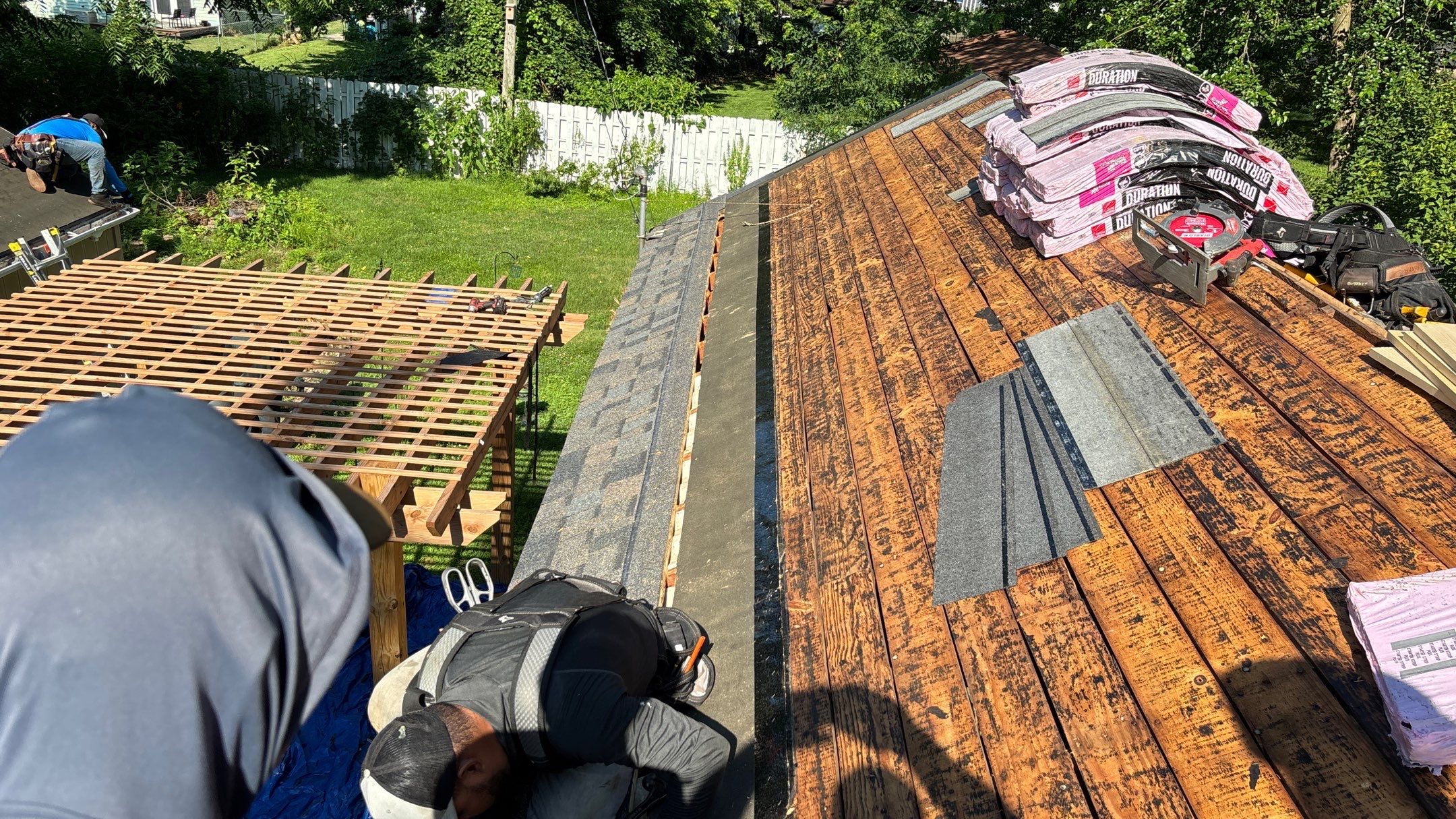 Roof Replacement using Owens Corning Peppercorn by 180 Contractors
