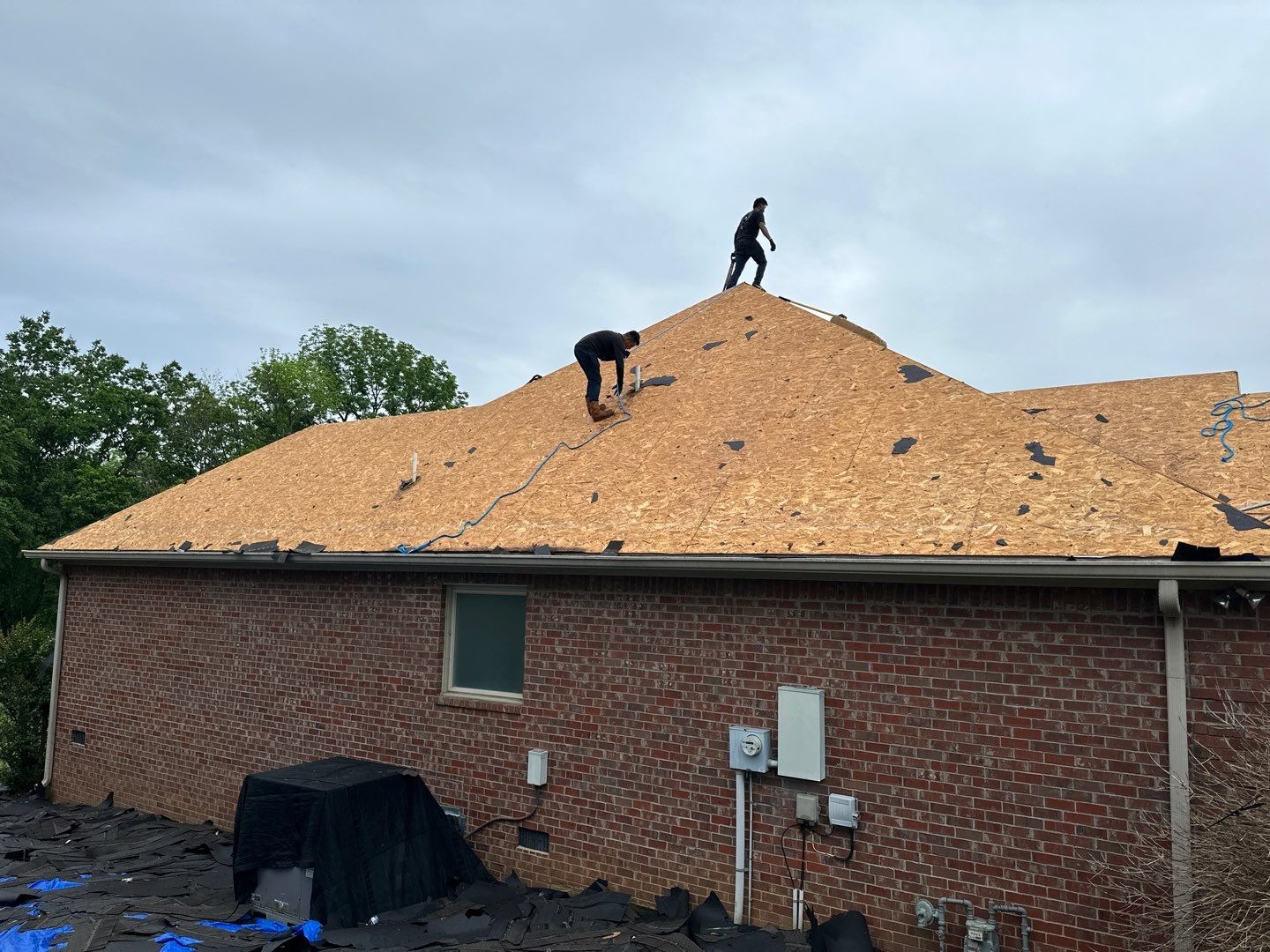 Residential Roofing Installation using Owens Corning Duration Shingles Roofing System by Undersun Roofing 