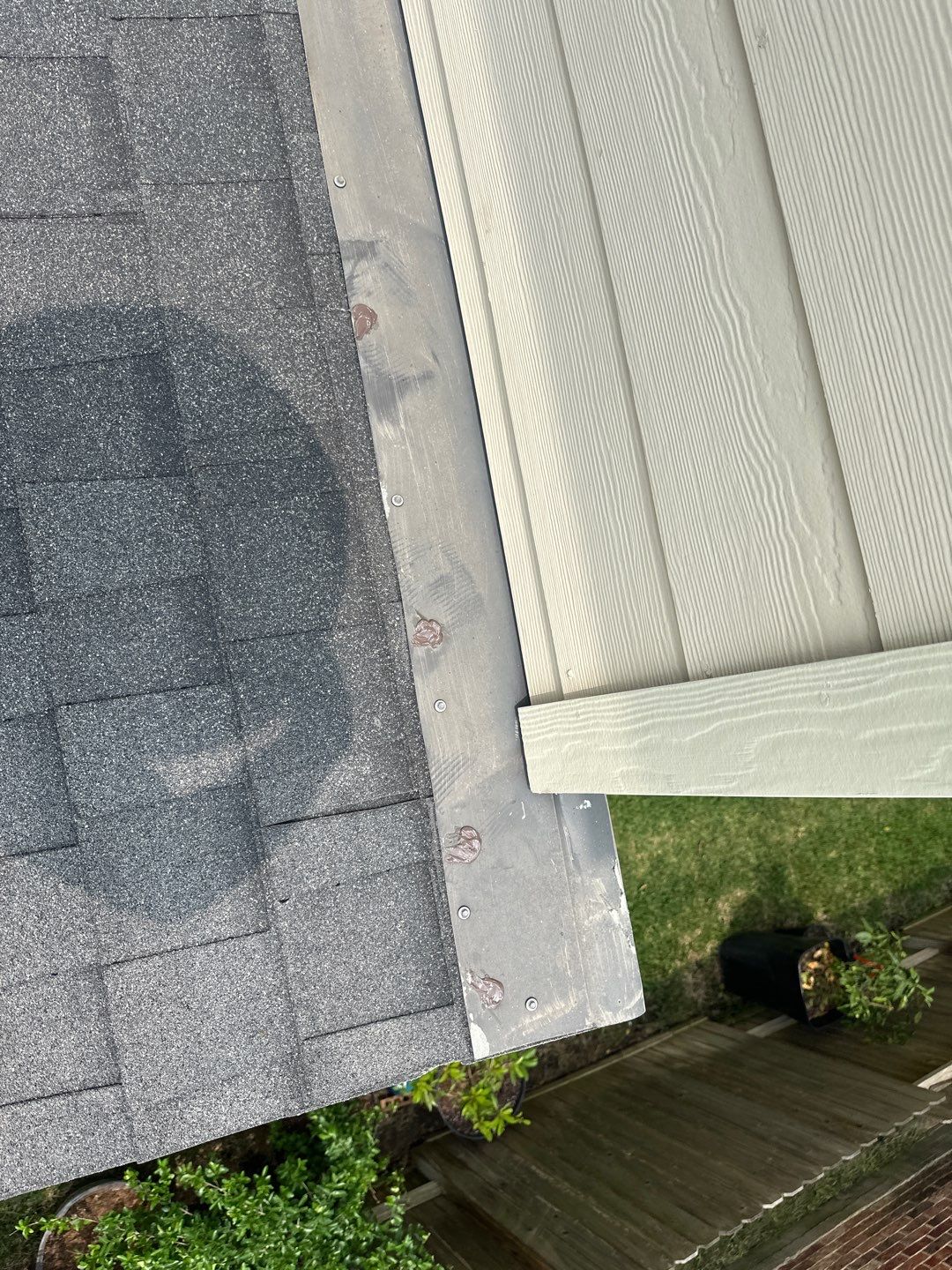 Hail Damage using Owen's Corning Duration (Lifetime) Shingles by Roof Repair Company