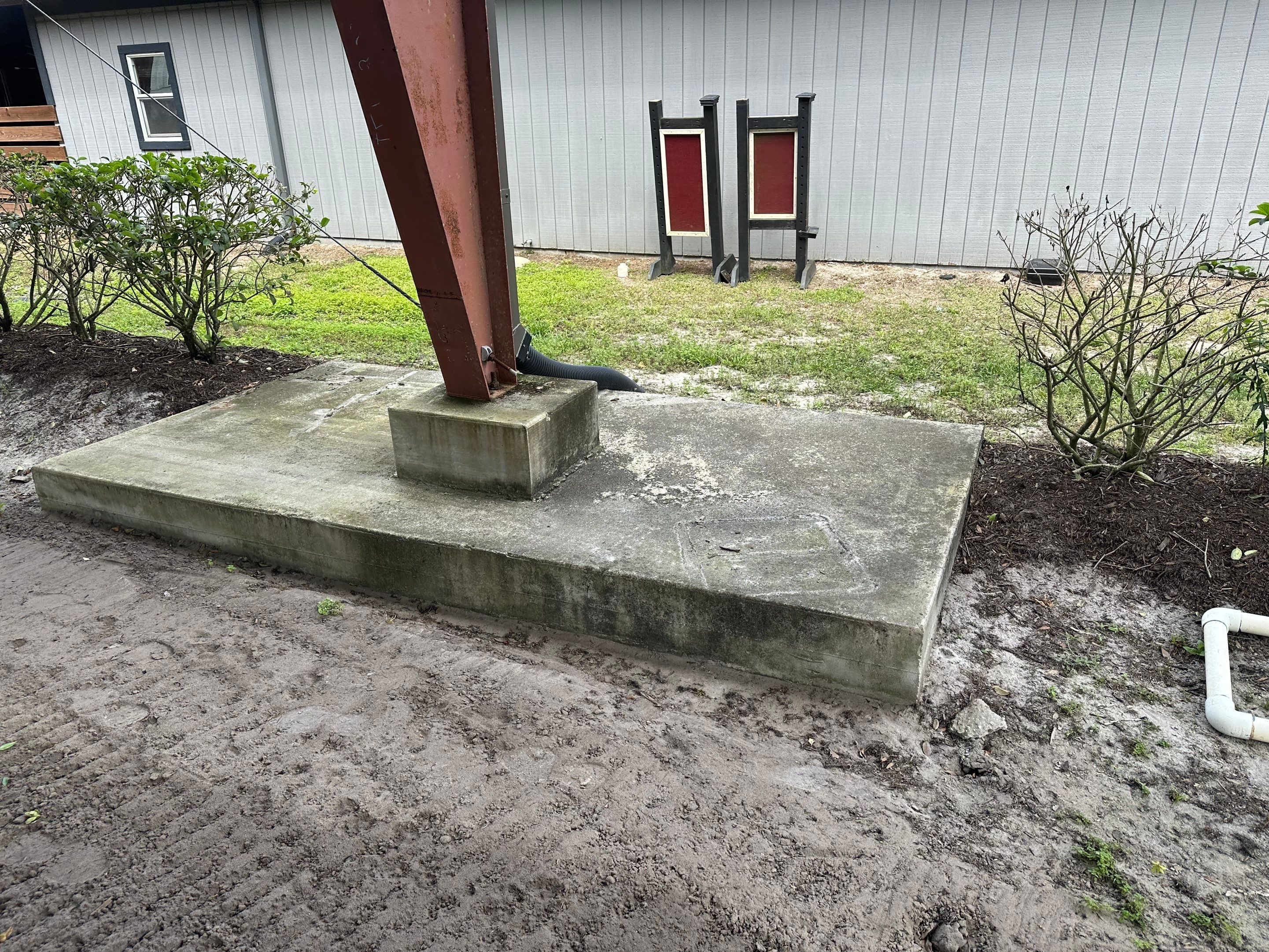 Vinyl Horse Fence & Concrete Pier Cleaning at Lesley Cox Equestrian, Parrish, FL | Sunshine AquaWash by Sunshine AquaWash