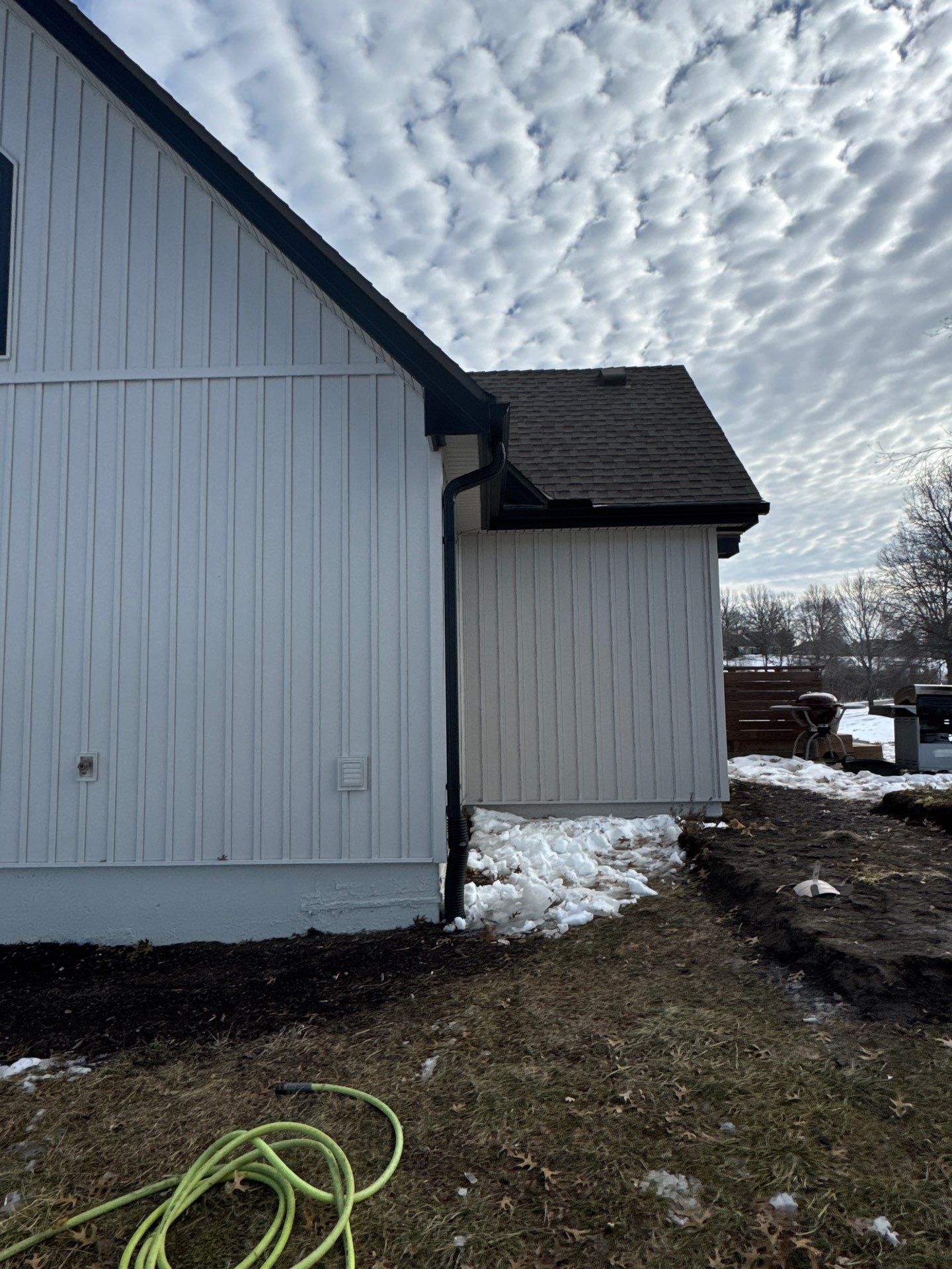 Craneboard Siding and Cedar Renditions Installation in Liberty Mo by EEC Windows, Siding & Roofing
