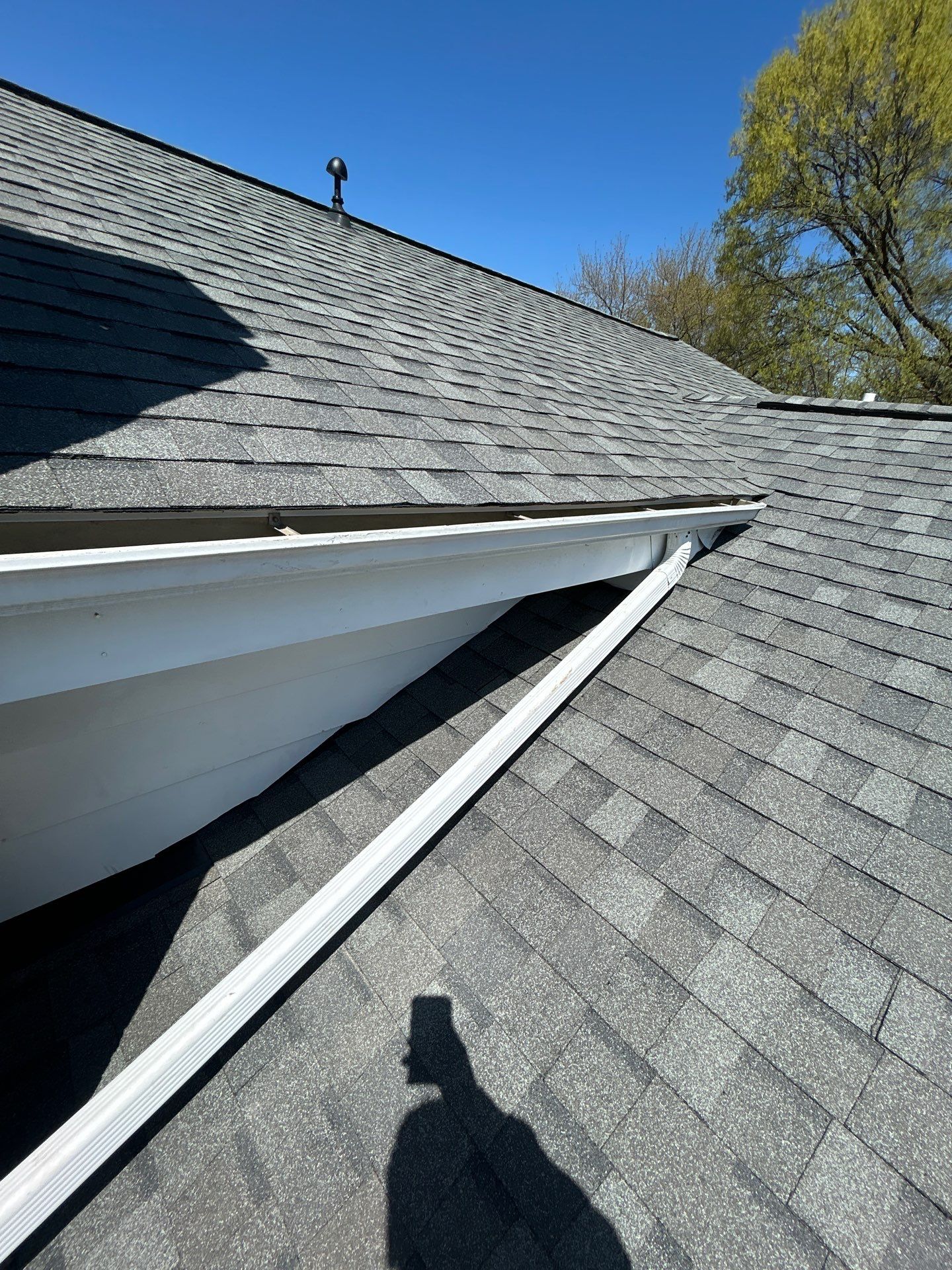 Alexandria: Residential Roof Replacement with CertainTeed Landmark in Georgetown Gray by RM Banning, Inc.