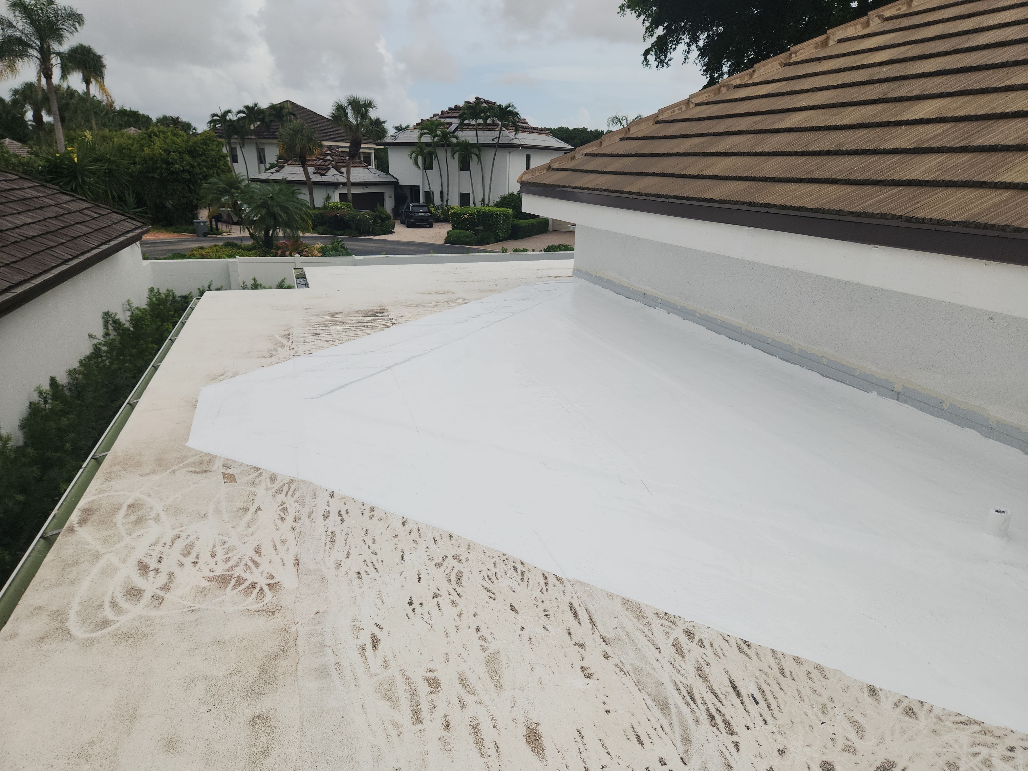 Flat Roof Restoration and Silicone Coating in Boca Raton by Aastro Roofing