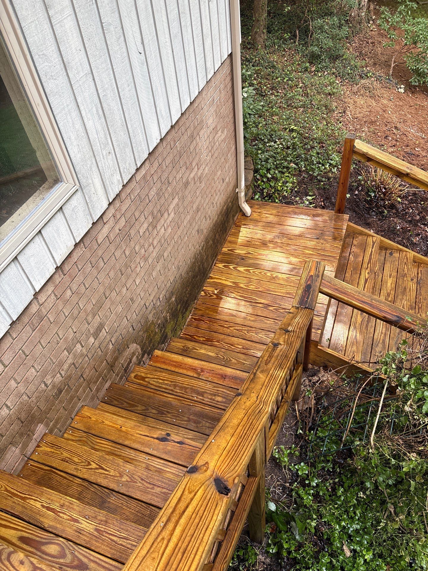 Wood Deck using Wood Stain by DuraSeal