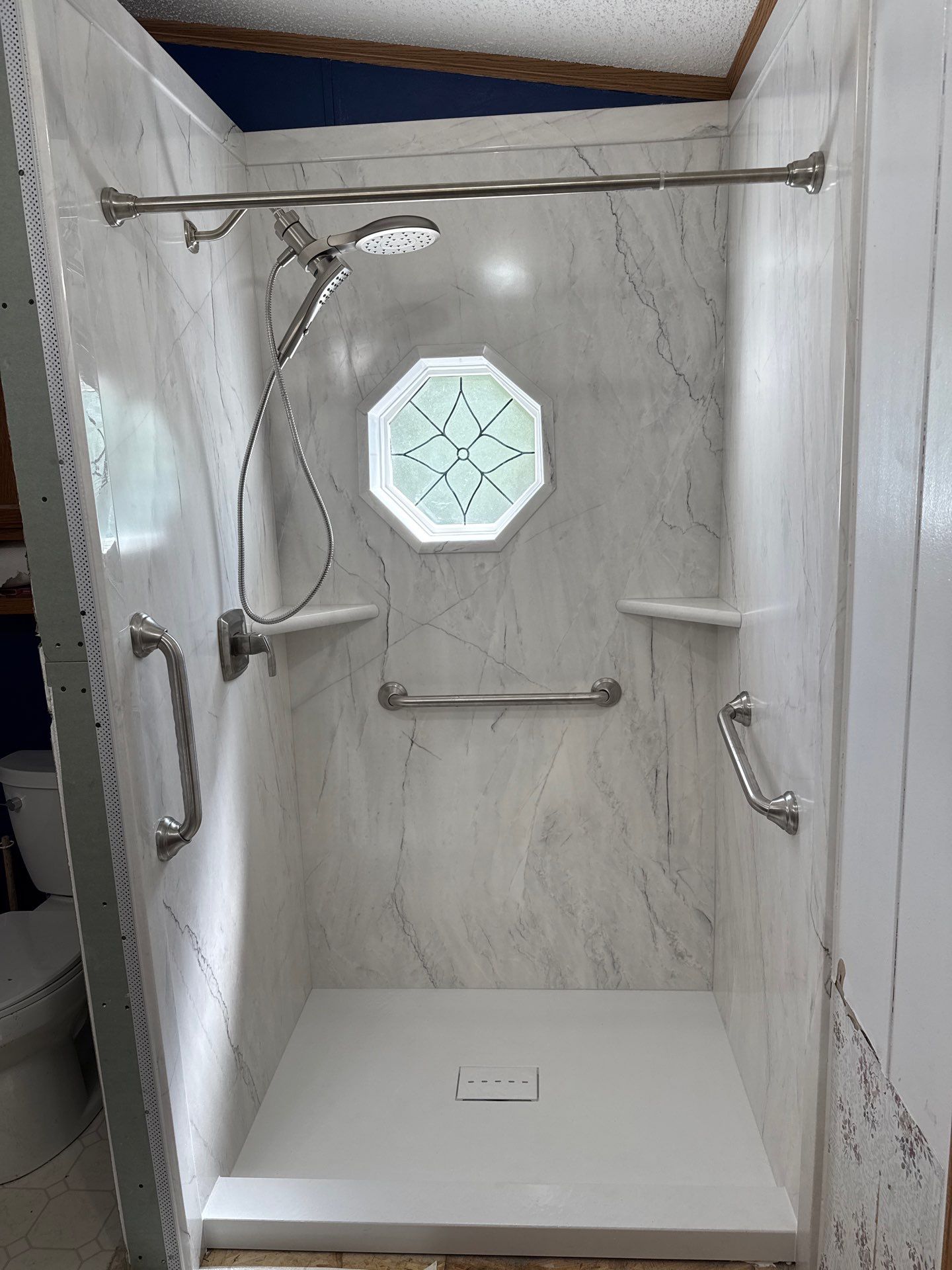 Gibson Project in Green Forest, AR by Twist & Spout