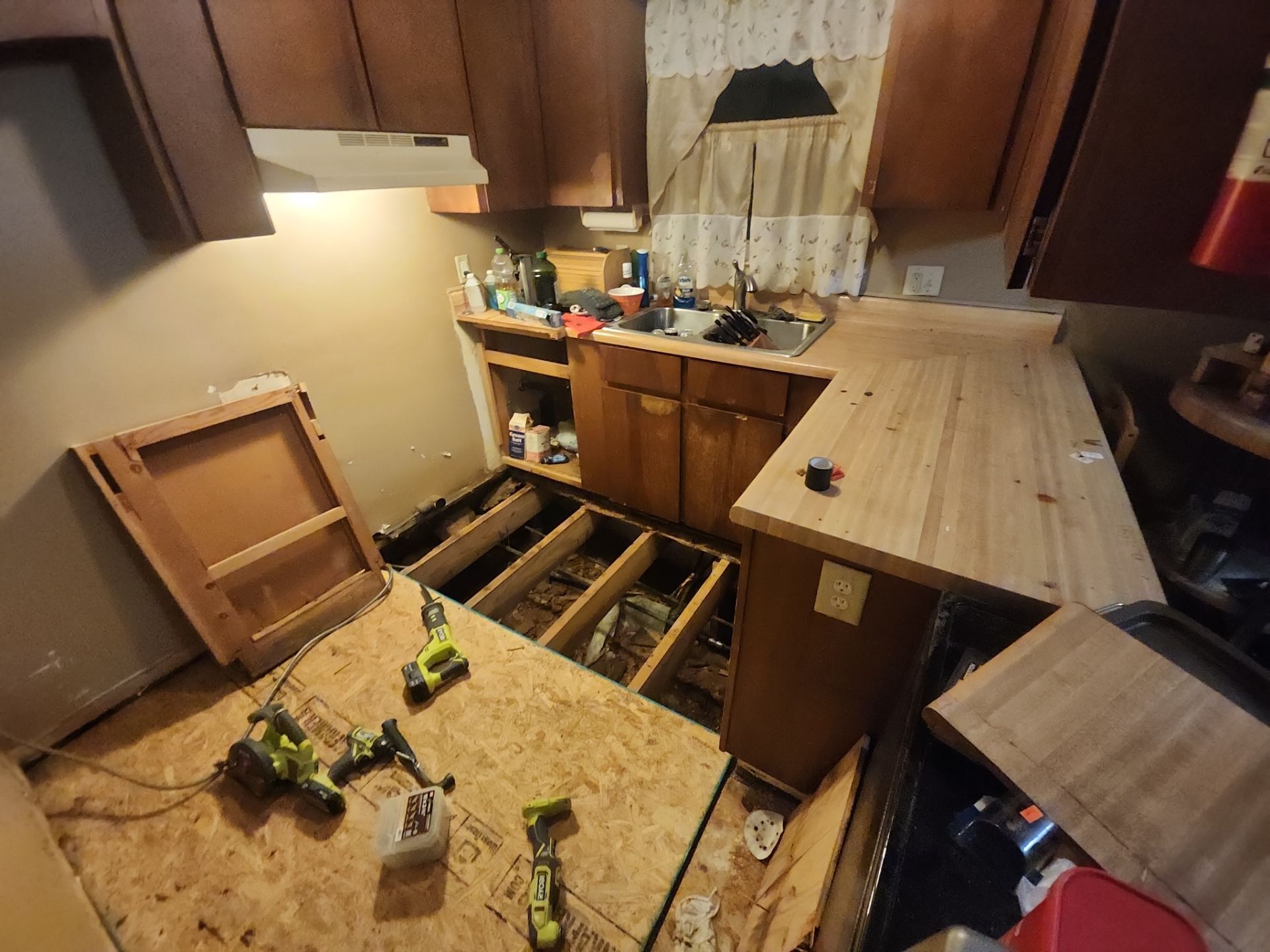 Kitchen Remodel by Swift Signings and Services LLC