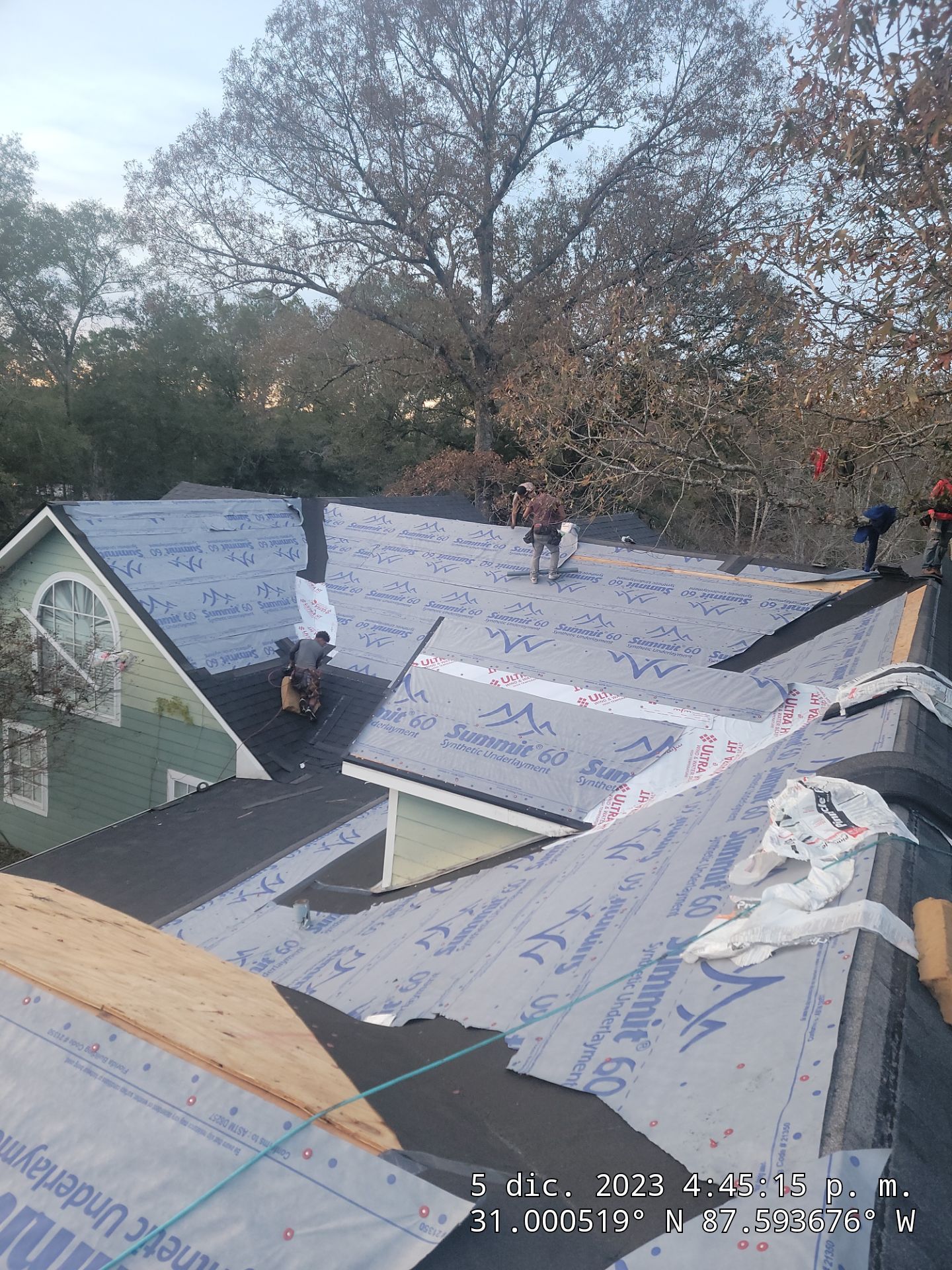 Jaye by IAM Roofing LLC