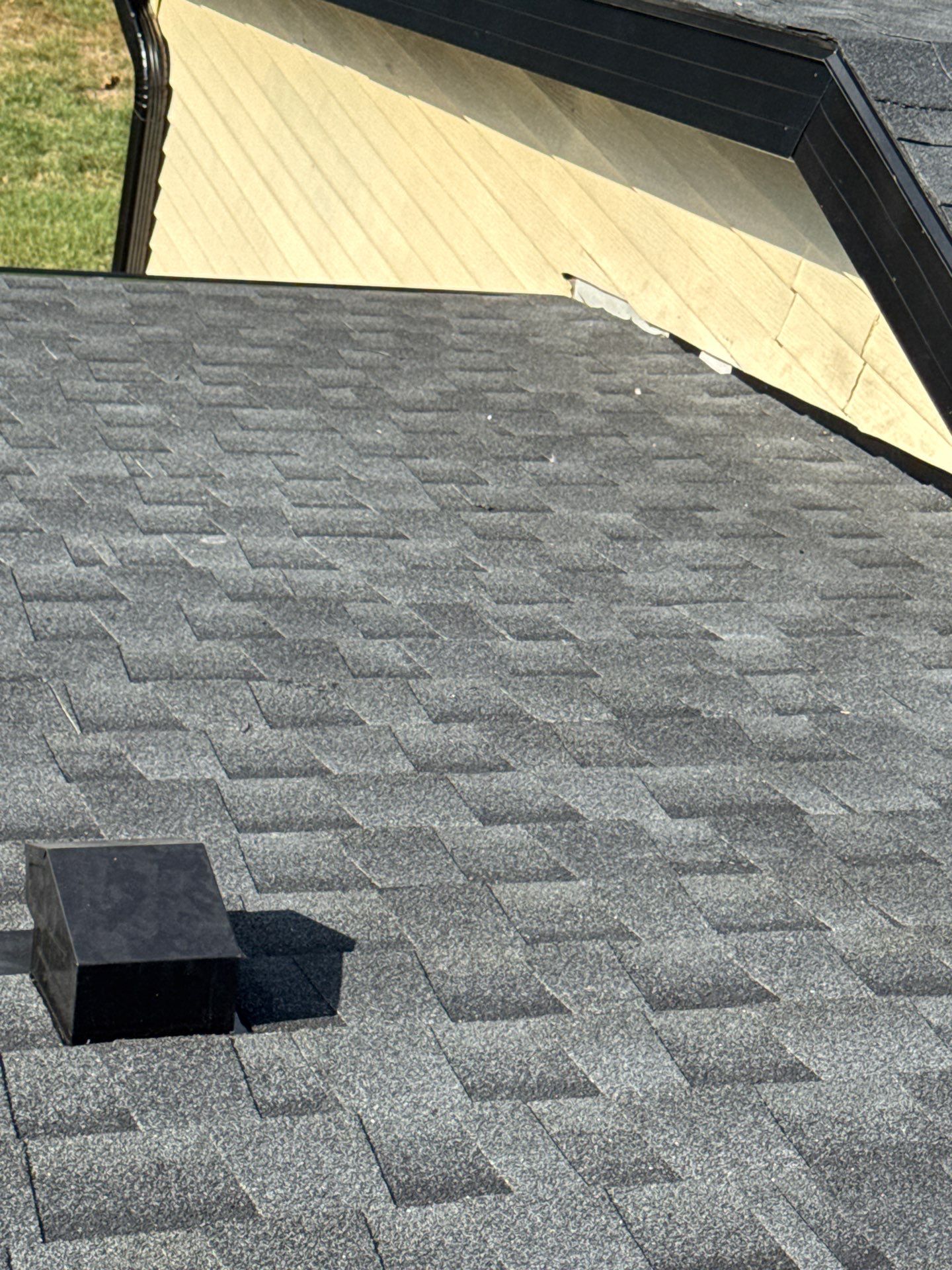 Residential Roofing Installation using GAF Timberline HDZ Charcoal by Rainstoppers Roofing