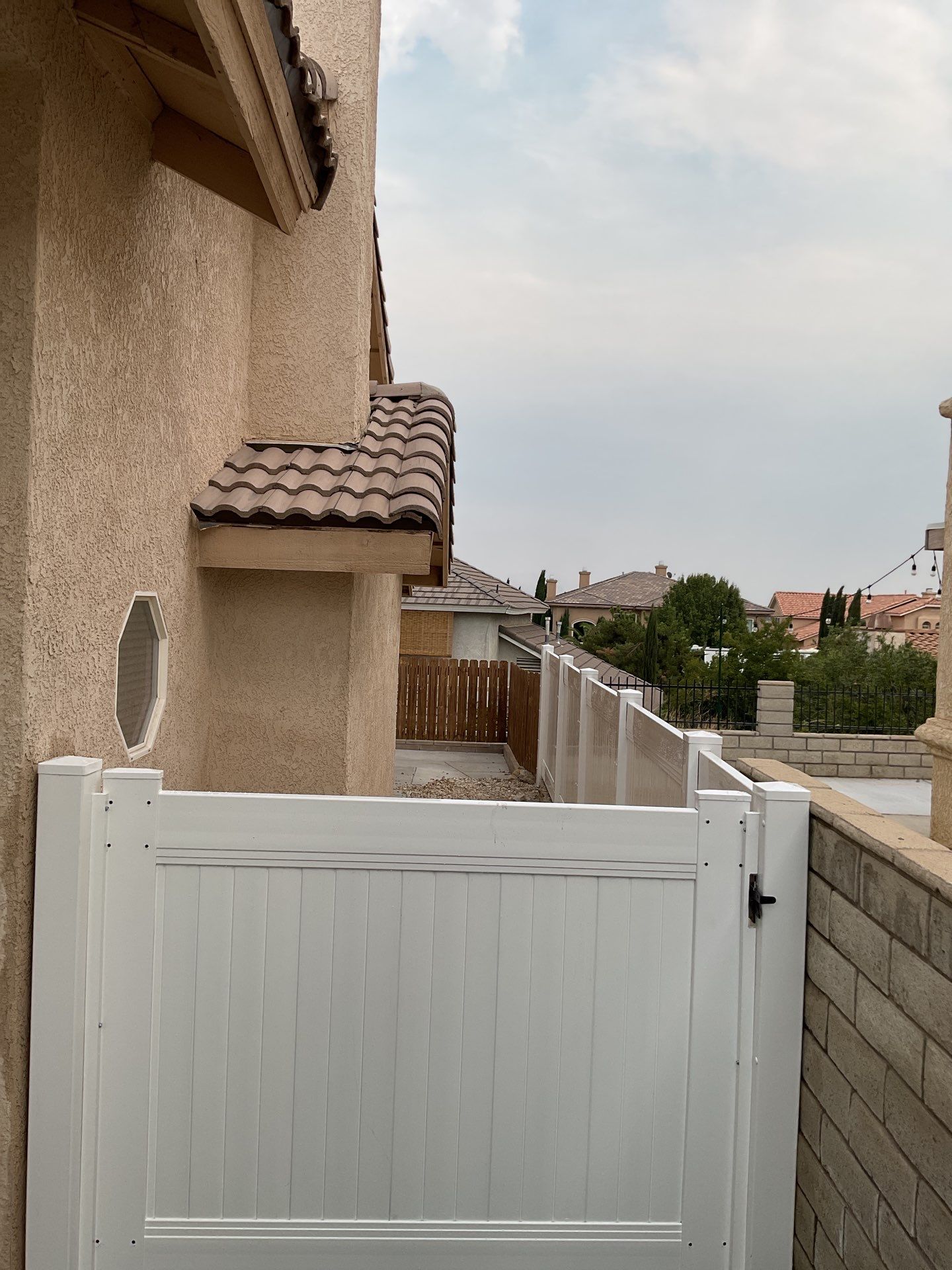 Fence Installation using Vinyl by Fence Guys Inc.