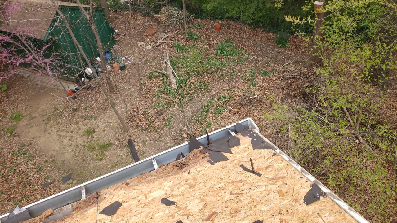 Arlington: CertainTeed Landmark Pro Designer Shingles in Max Def Georgetown Gray by RM Banning, Inc.