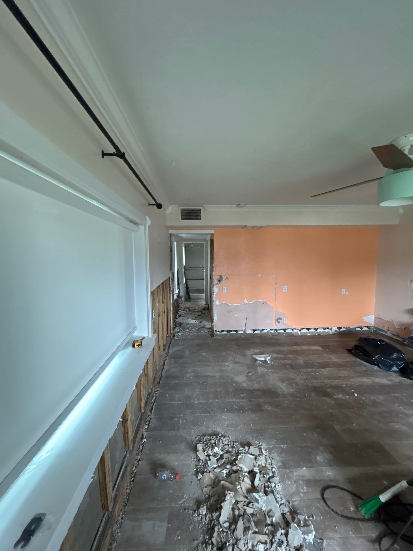 Water mitigation In Bradenton Florida by Ampm Restoration Services 