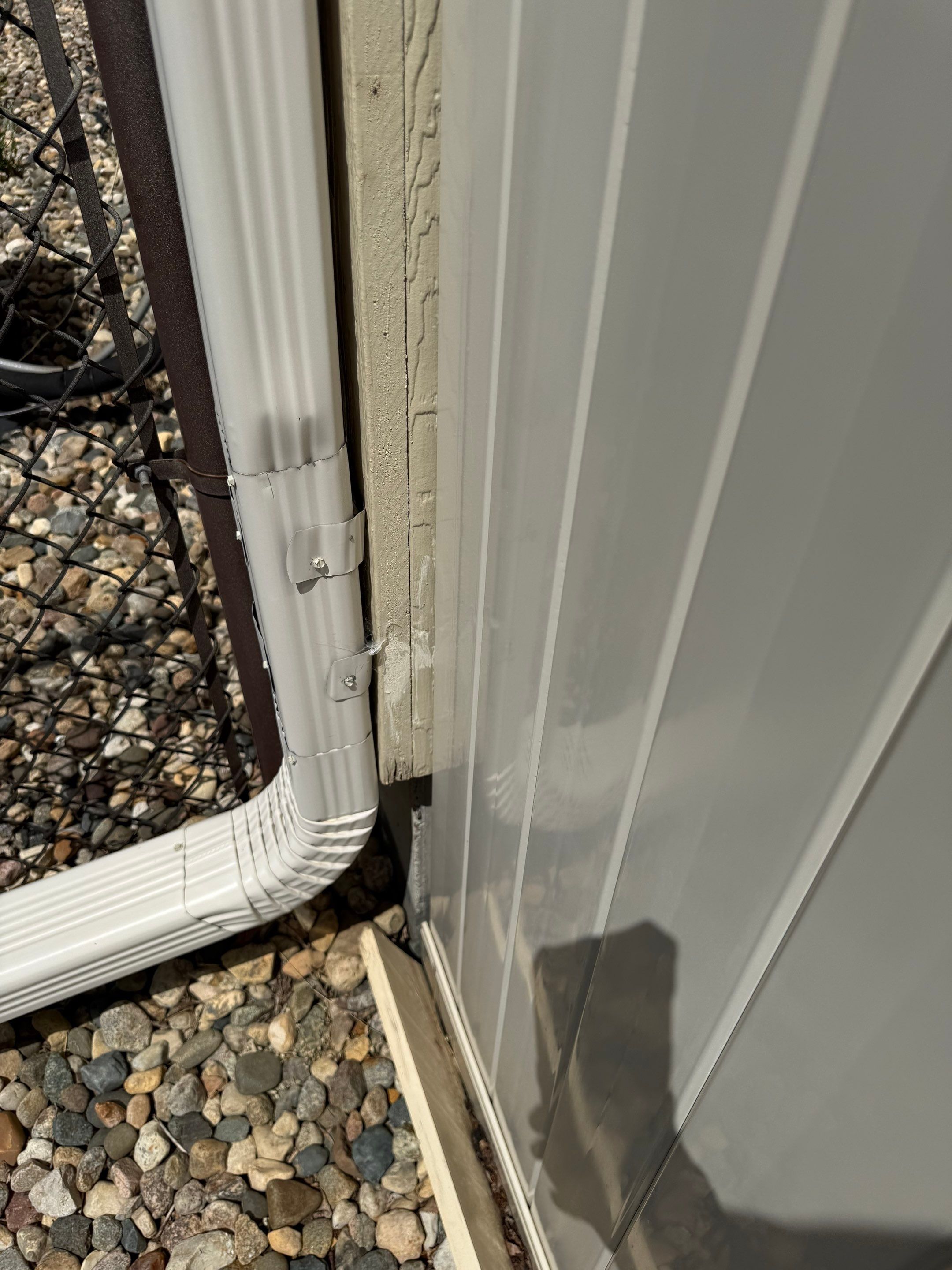 Sioux Falls Exterior Siding Replacement and Custom Deck Upgrade by Select Painting, Coatings & Garage Cabinets